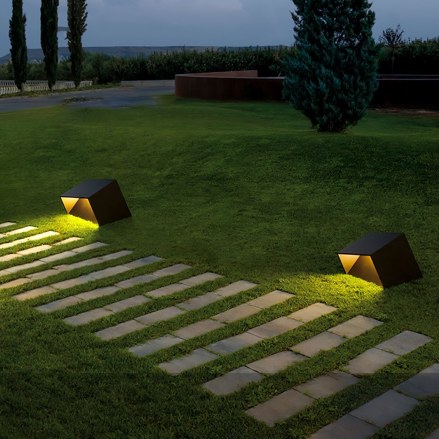 Pearl Modern Outdoor Light