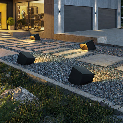 Pearl Modern Outdoor Light