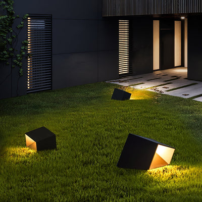 Pearl Modern Outdoor Light