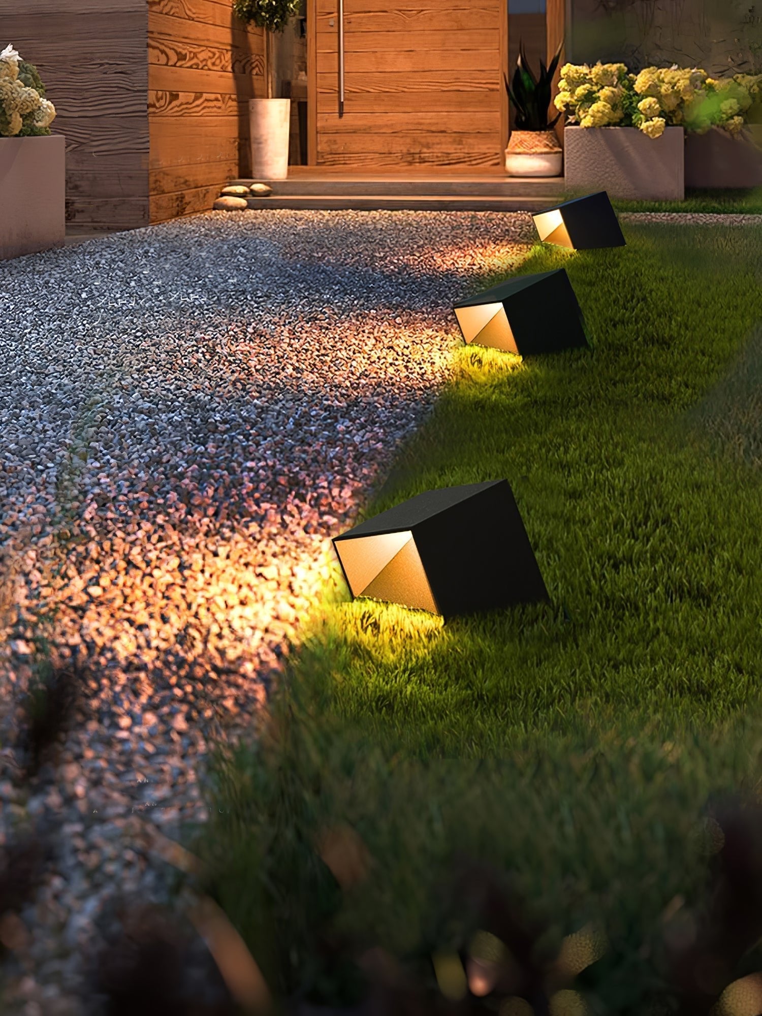 Pearl Modern Outdoor Light