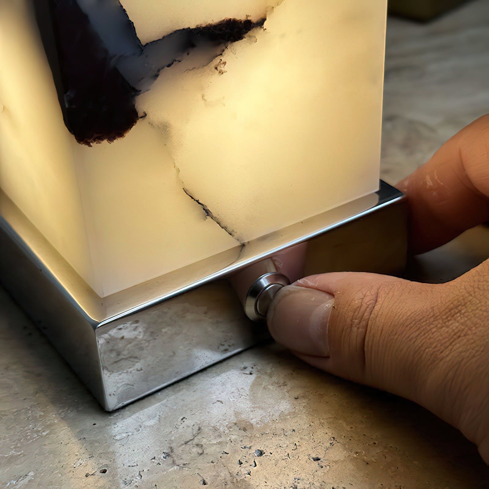 Mirisira Table Lamp