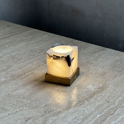 Mirisira Table Lamp