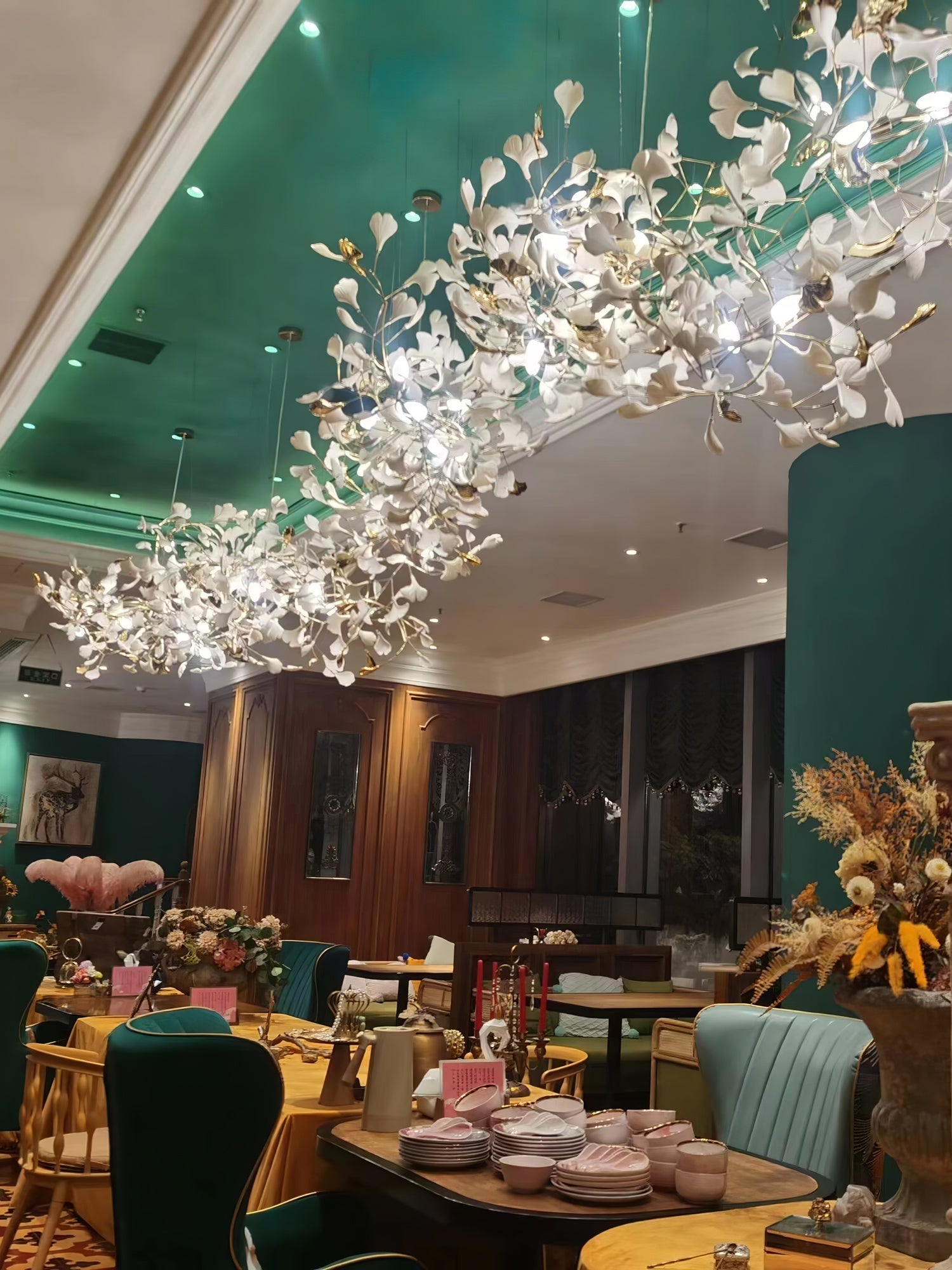 Eurzoris Gingko Leaf Chandelier