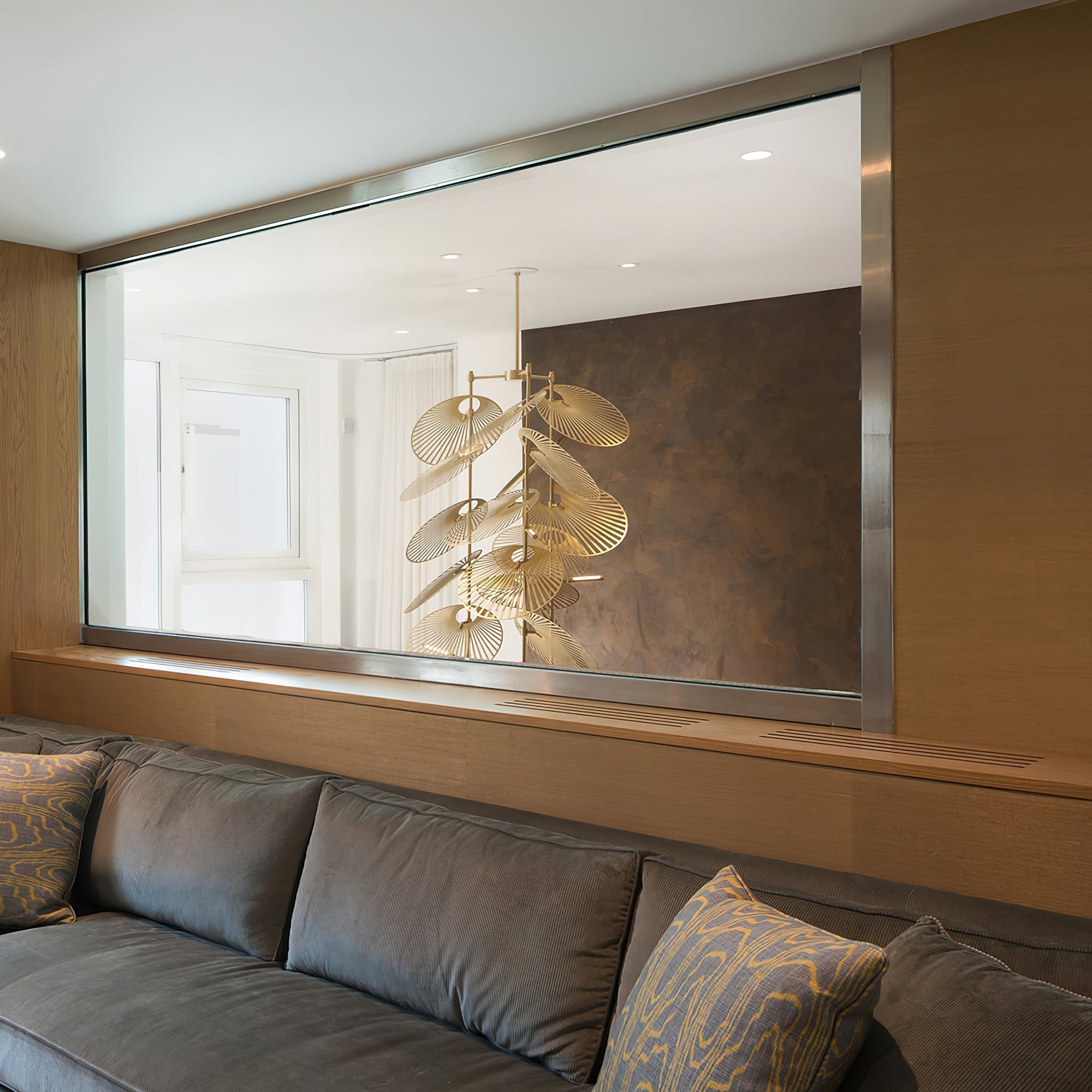 Odoraris  Luxury  Leaf Chandelier