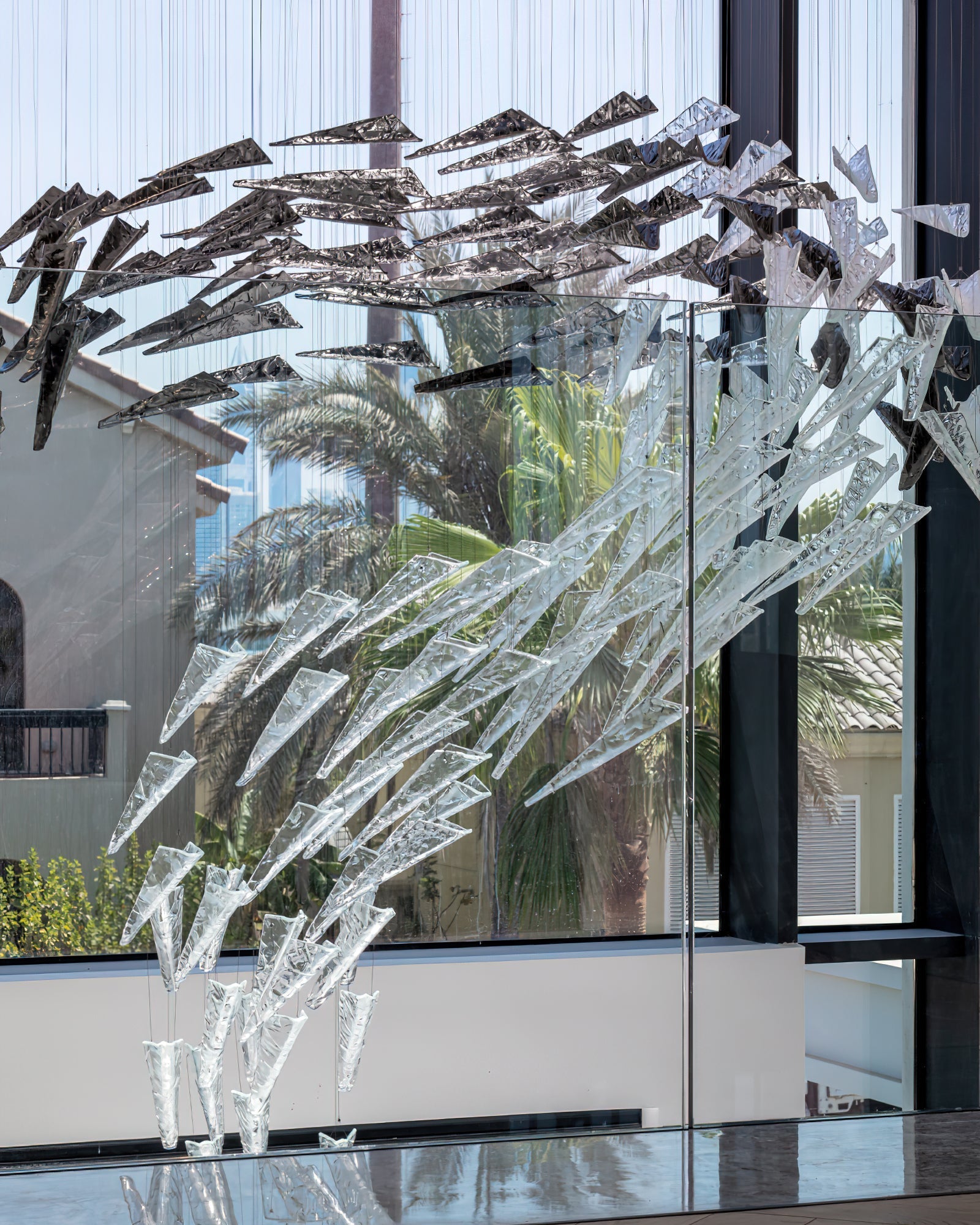 Nyvelle Fluid Chandelier