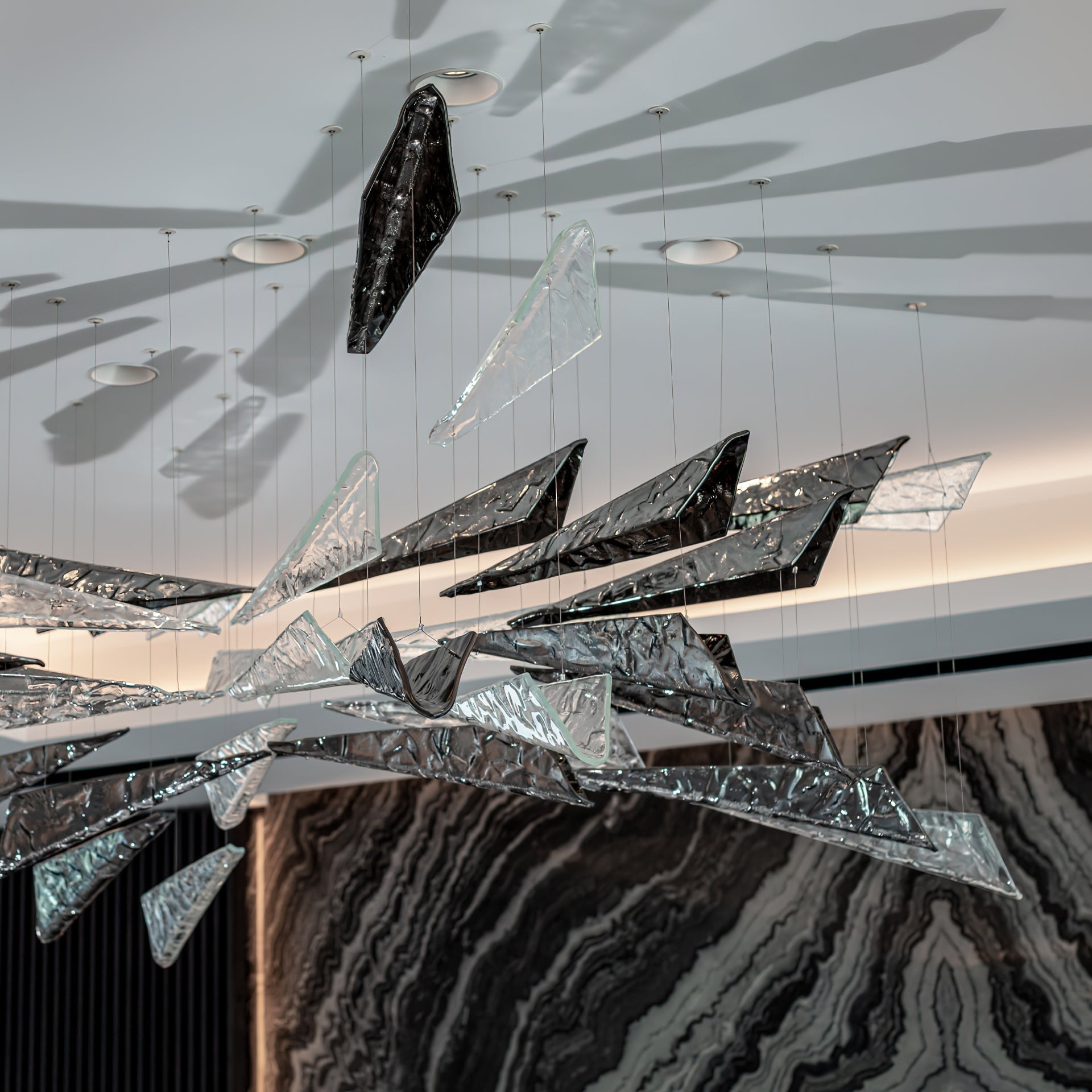 Nyvelle Fluid Chandelier