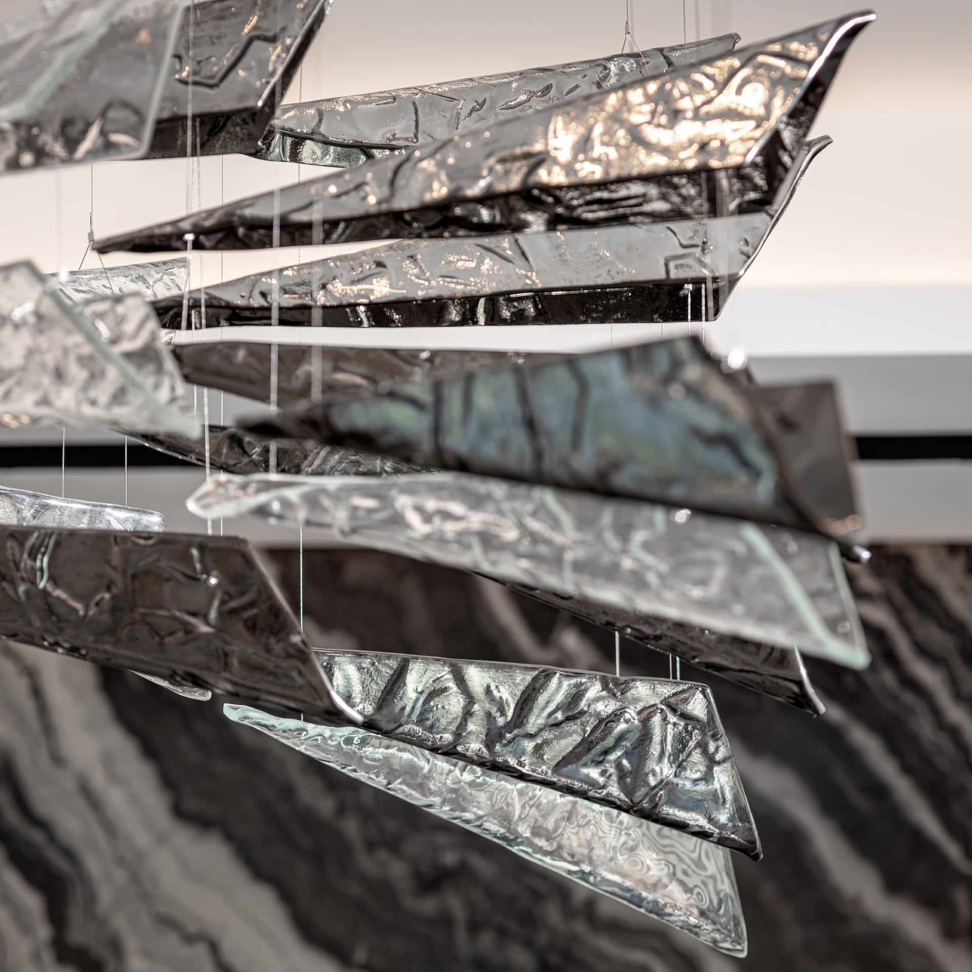 Nyvelle Fluid Chandelier