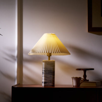Selaleria Modern Table Lamp