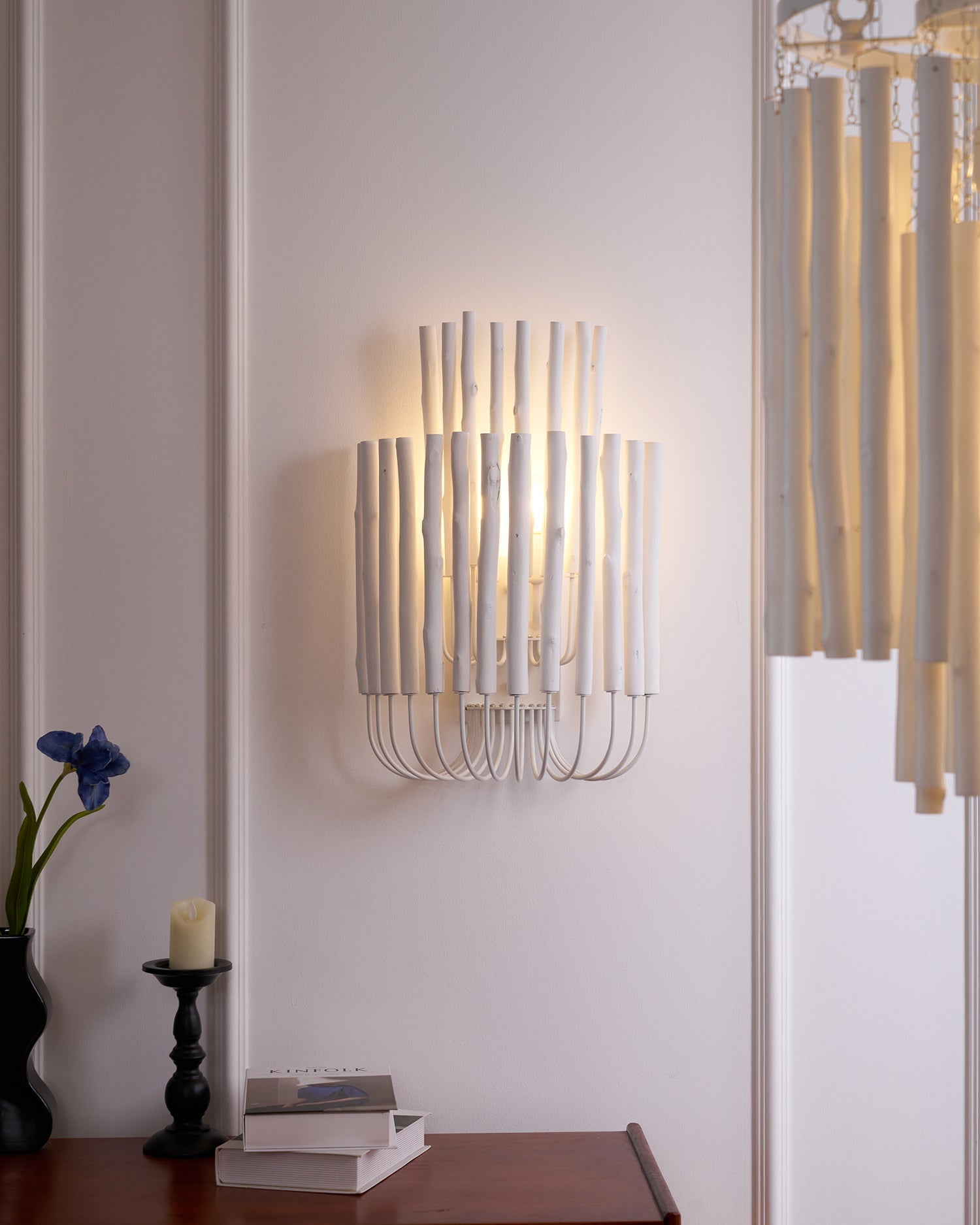 Vasilora Individual Creativity Art Wood Wall Lamp