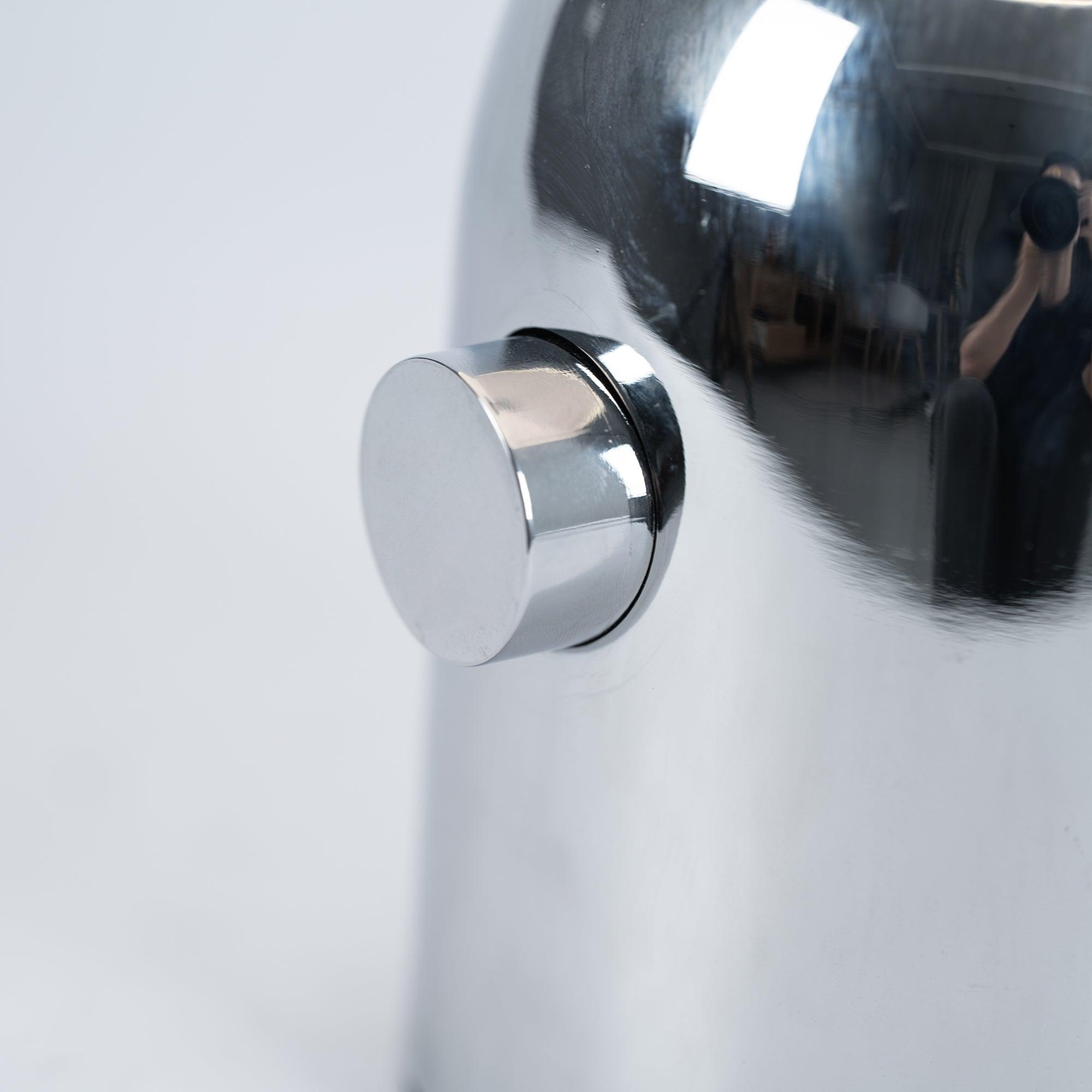 Ames Luxury Bell Table Light