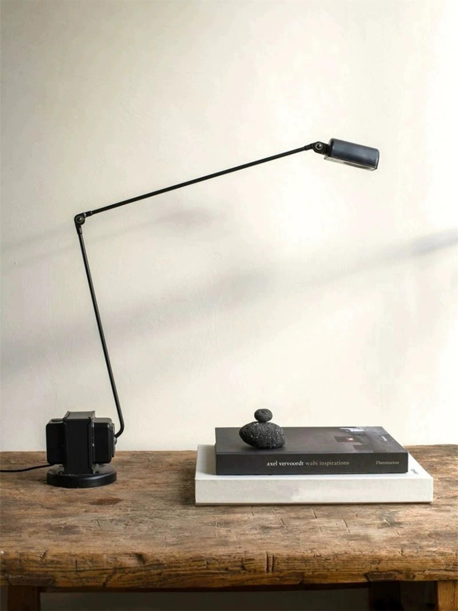 Orvyn Minimalist Table Lamp