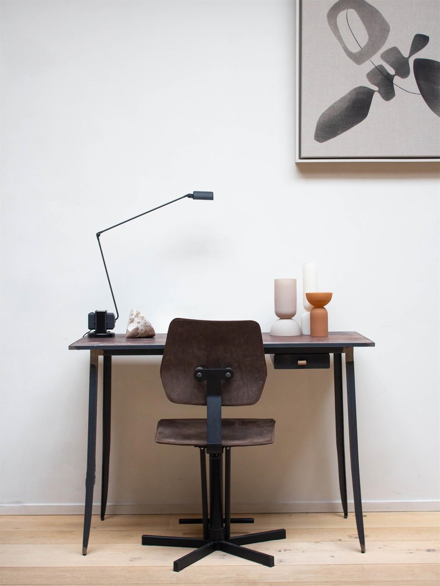 Orvyn Minimalist Table Lamp