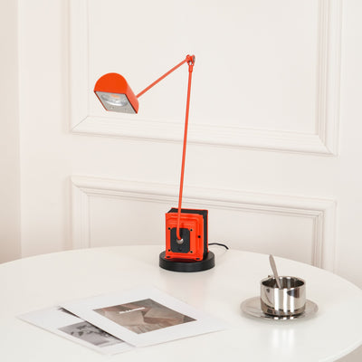 Orvyn Minimalist Table Lamp