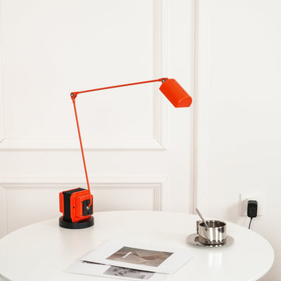 Orvyn Minimalist Table Lamp