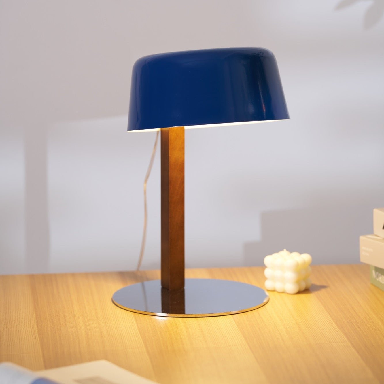 Cirirelle Modern Table Lamp