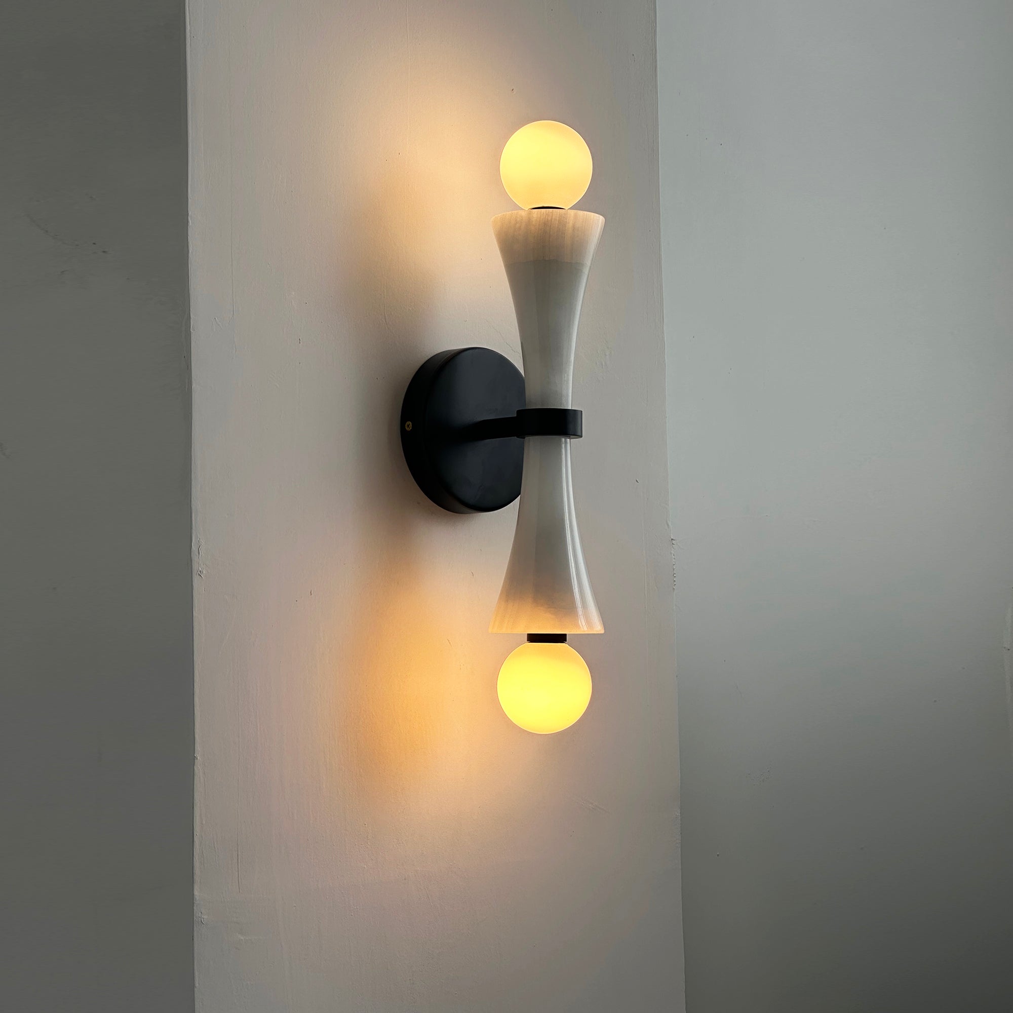 Elaiselle Wall Lamp