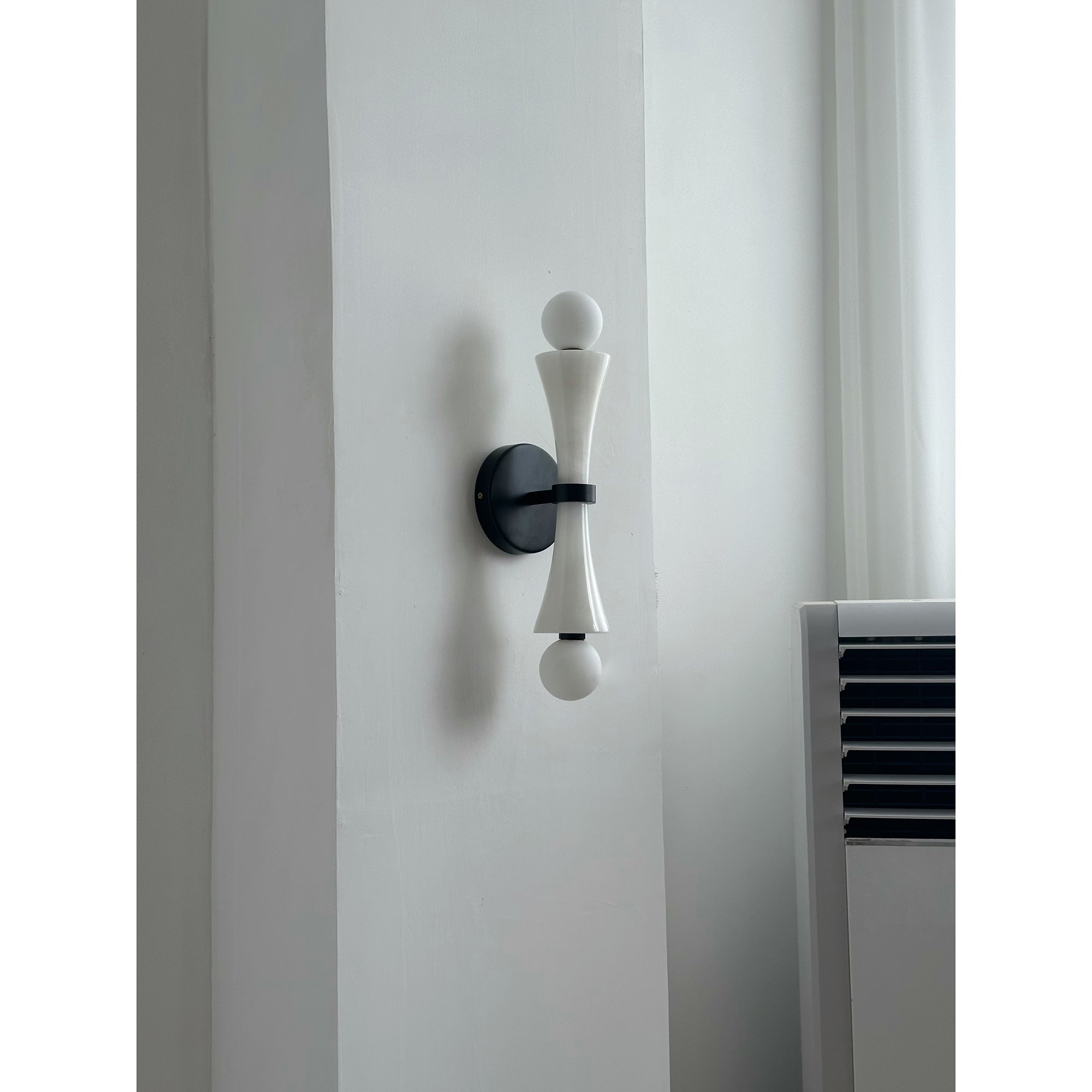 Elaiselle Wall Lamp