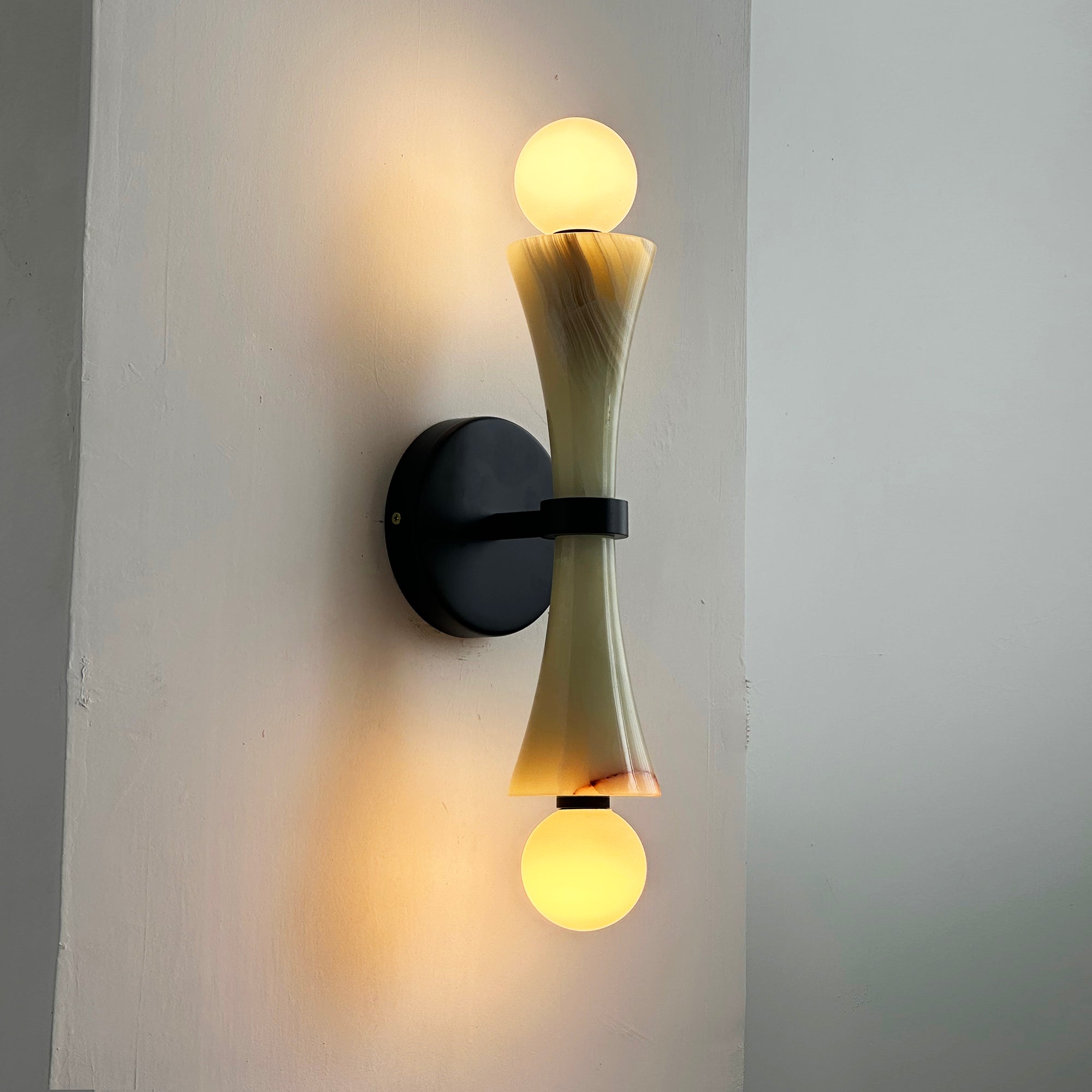 Elaiselle Wall Lamp