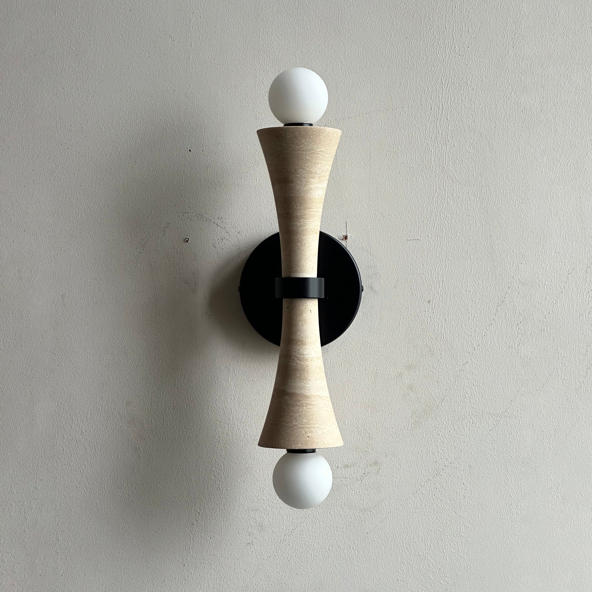 Elaiselle Wall Lamp