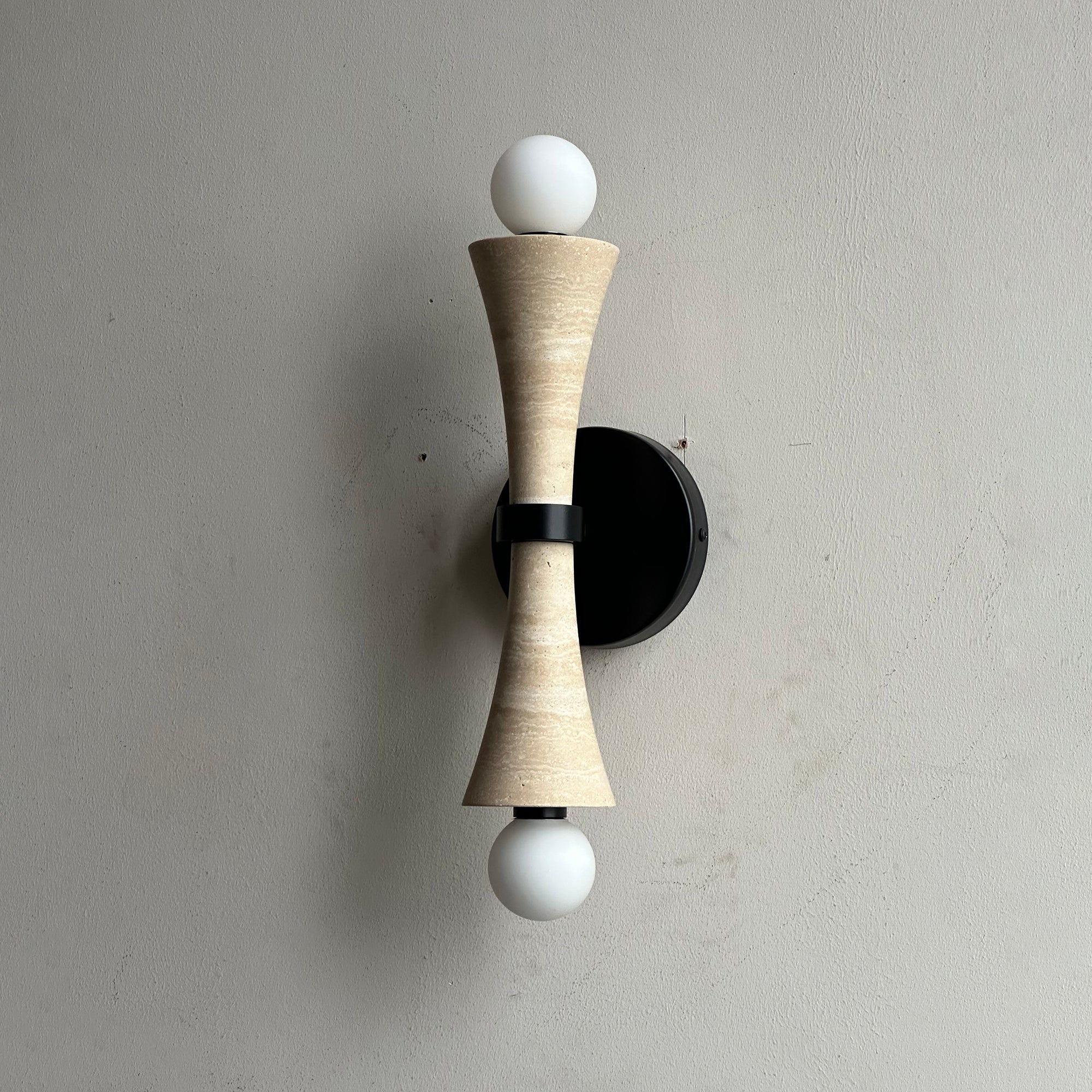 Elaiselle Wall Lamp