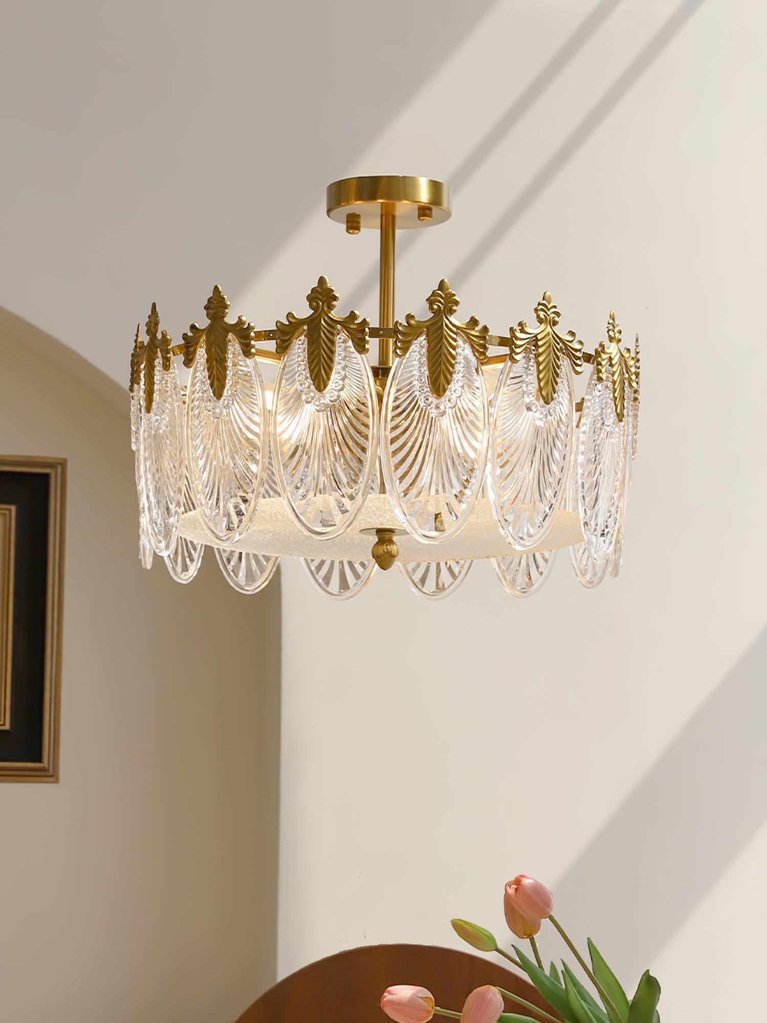 Eirisena Chandelier Glass Petals Gold Frame Round