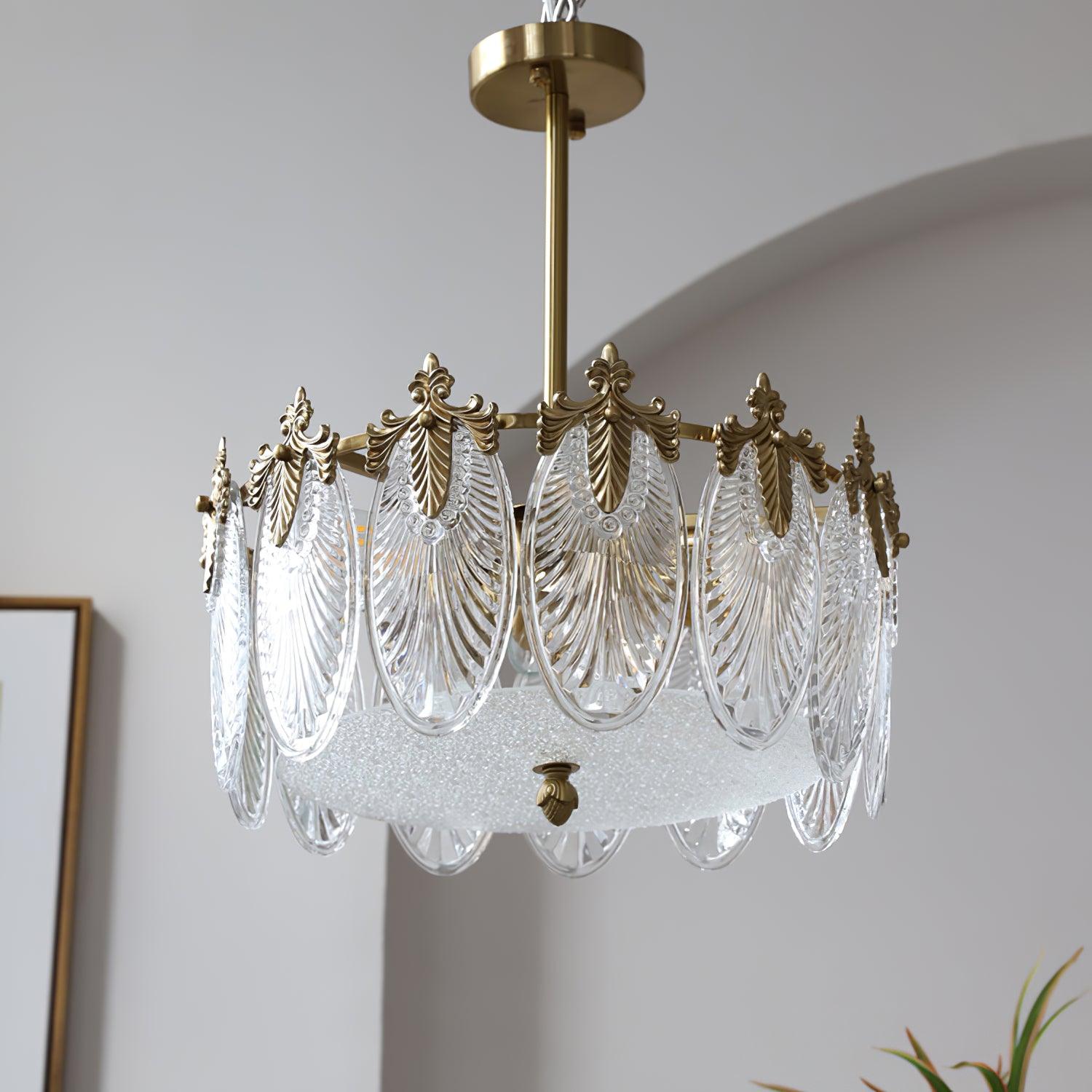 Eirisena Chandelier Glass Petals Gold Frame Round