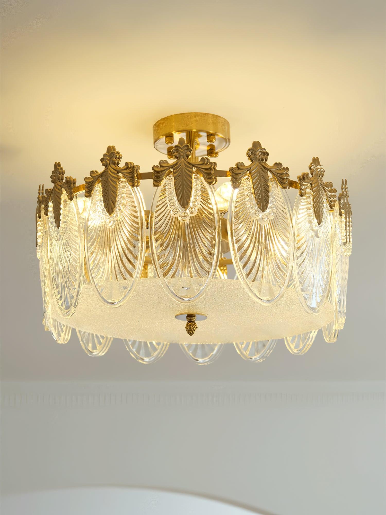 Eirisena Chandelier Glass Petals Gold Frame Round