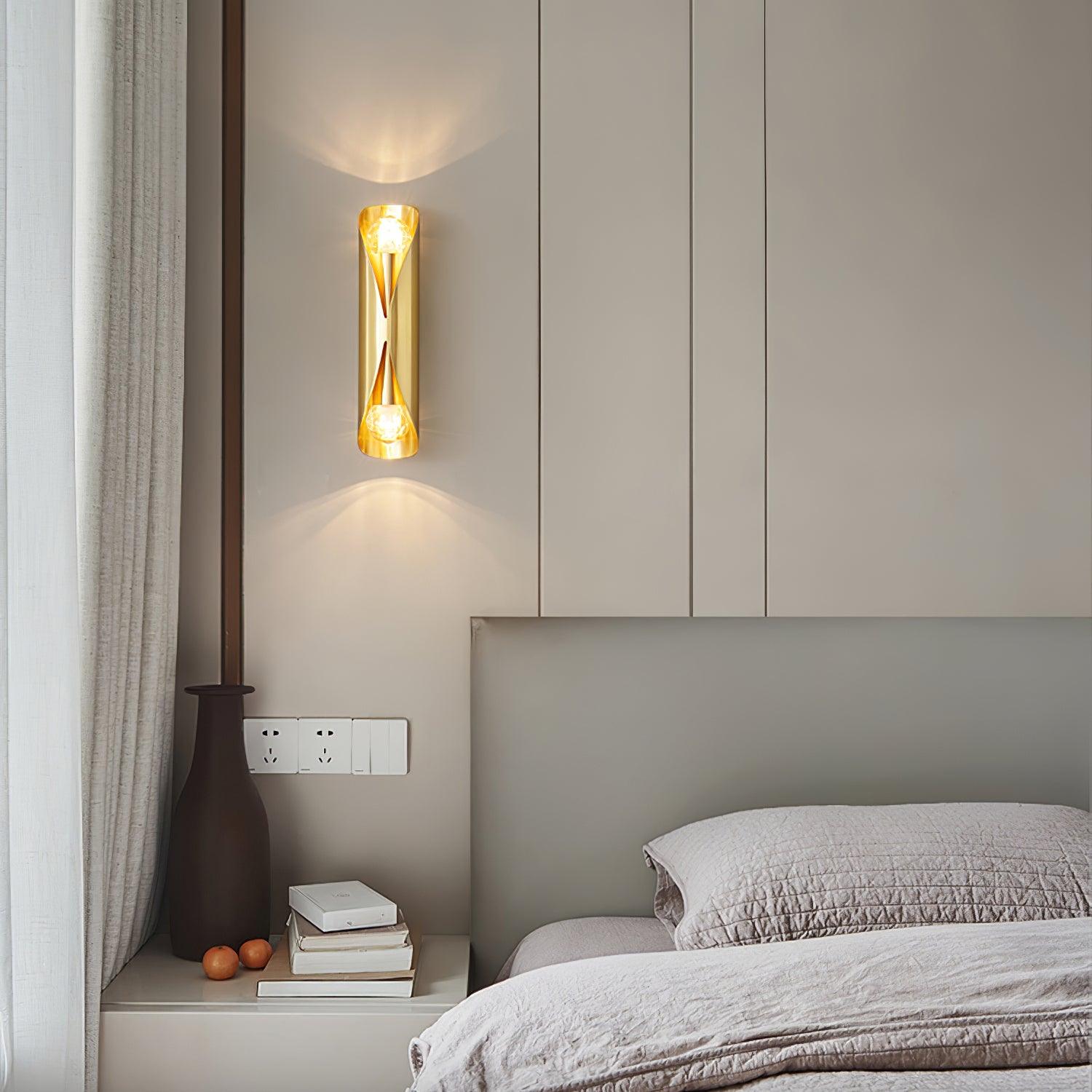 Veyric Diamonds Brass Wall Lamp