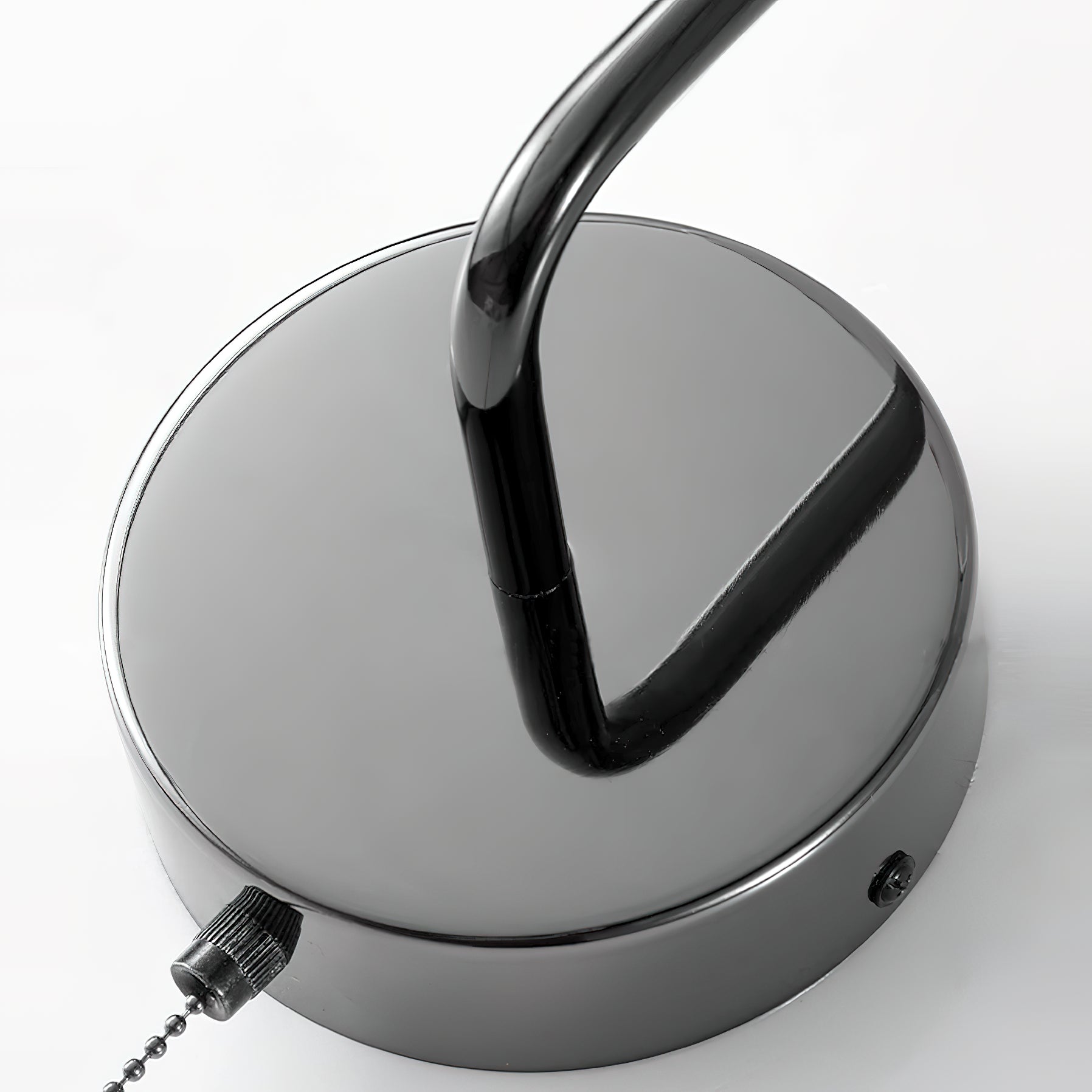 Noir Wall Lamp
