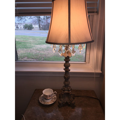 Avenenette Table Lamp