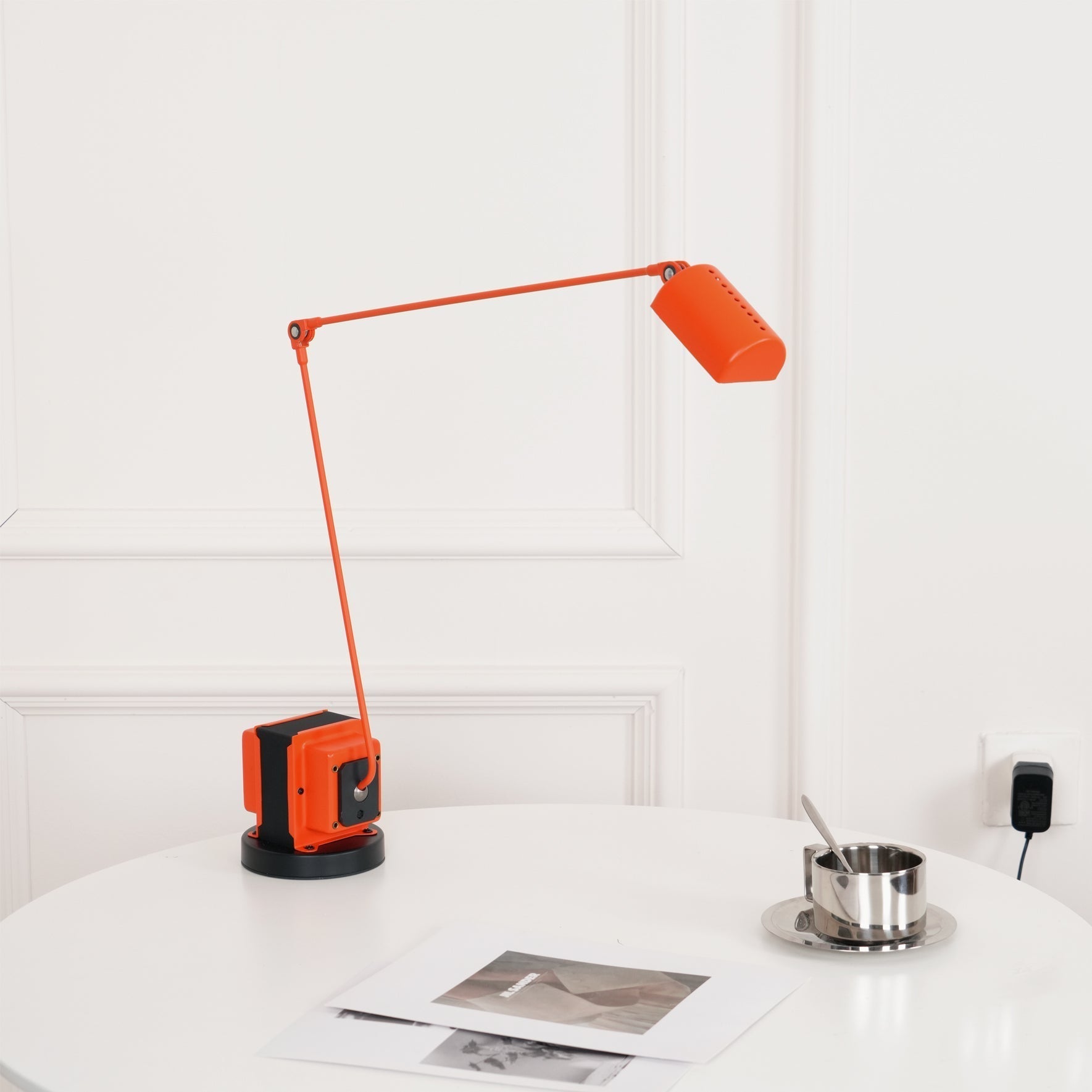 Orvyn Minimalist Table Lamp