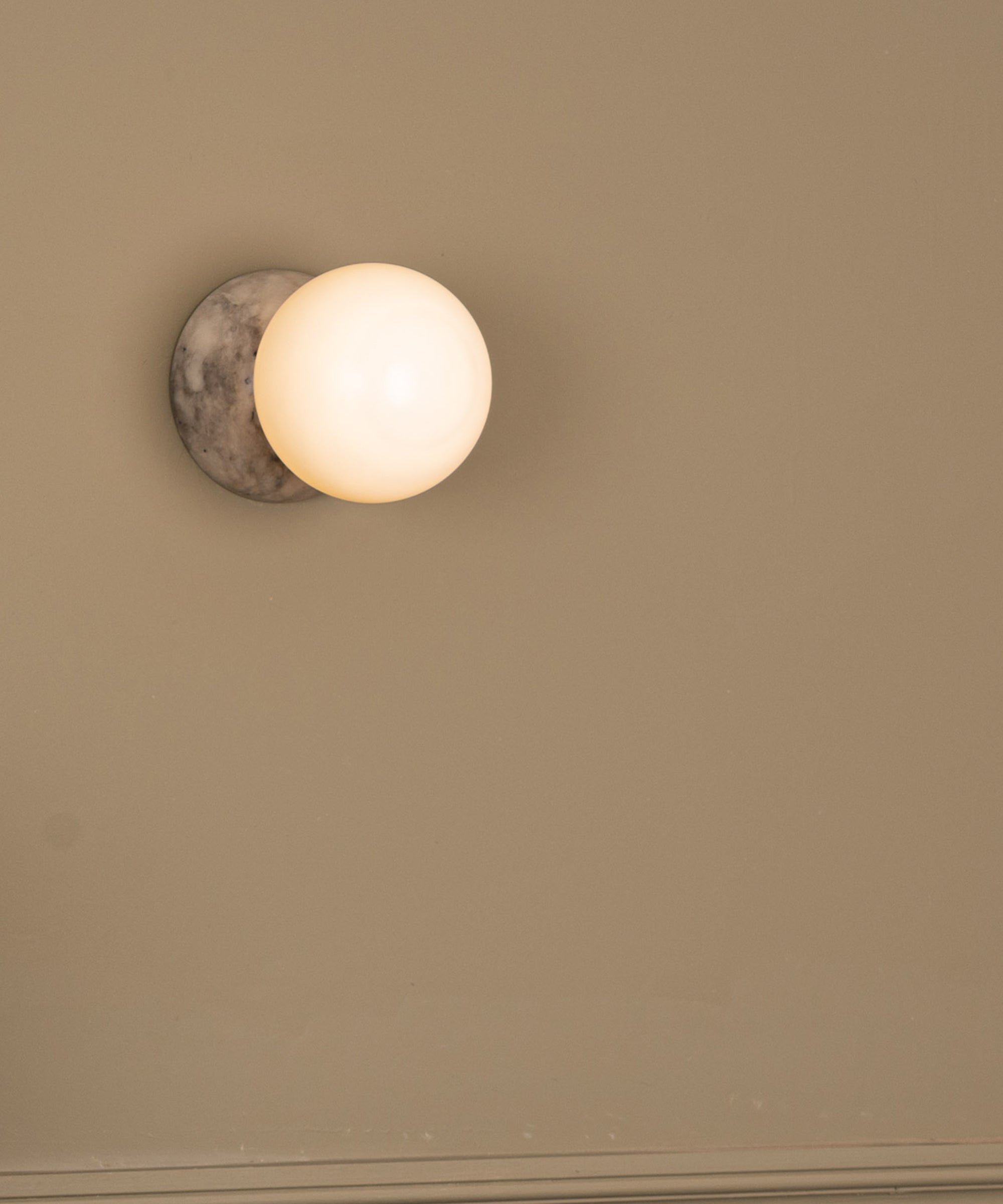 Verdant Wall Lamp