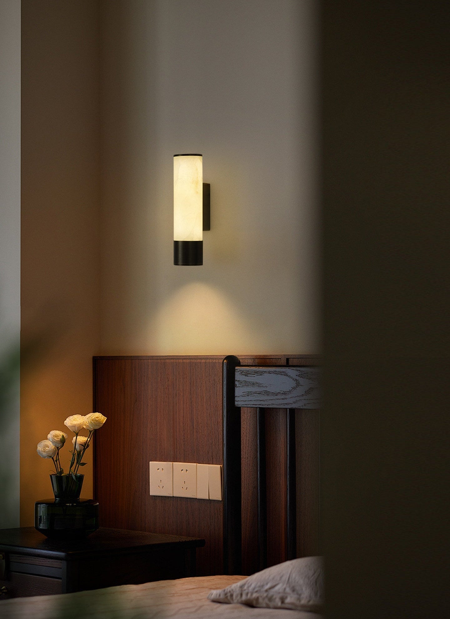 Rhevan Alabaster Wall Lamp