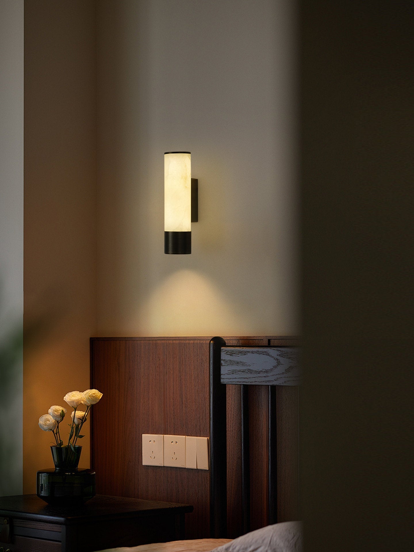 Rhevan Alabaster Wall Lamp