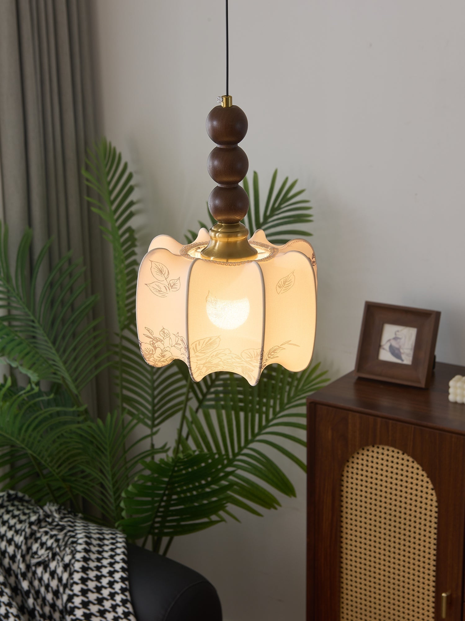 Avshaara Traditional Elegance Vintage Fabric Wood Pendant Light