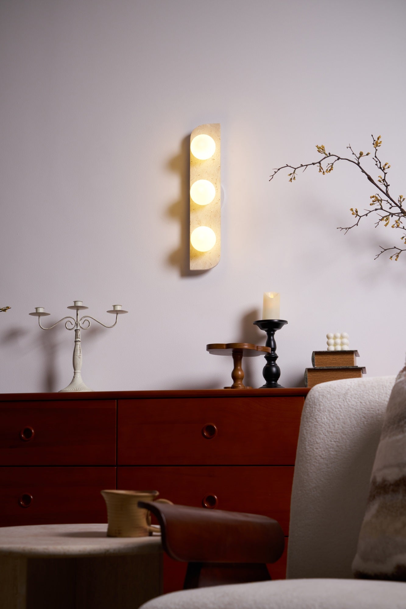 Serearia Minimalist Travertine Plug-In Wall Light