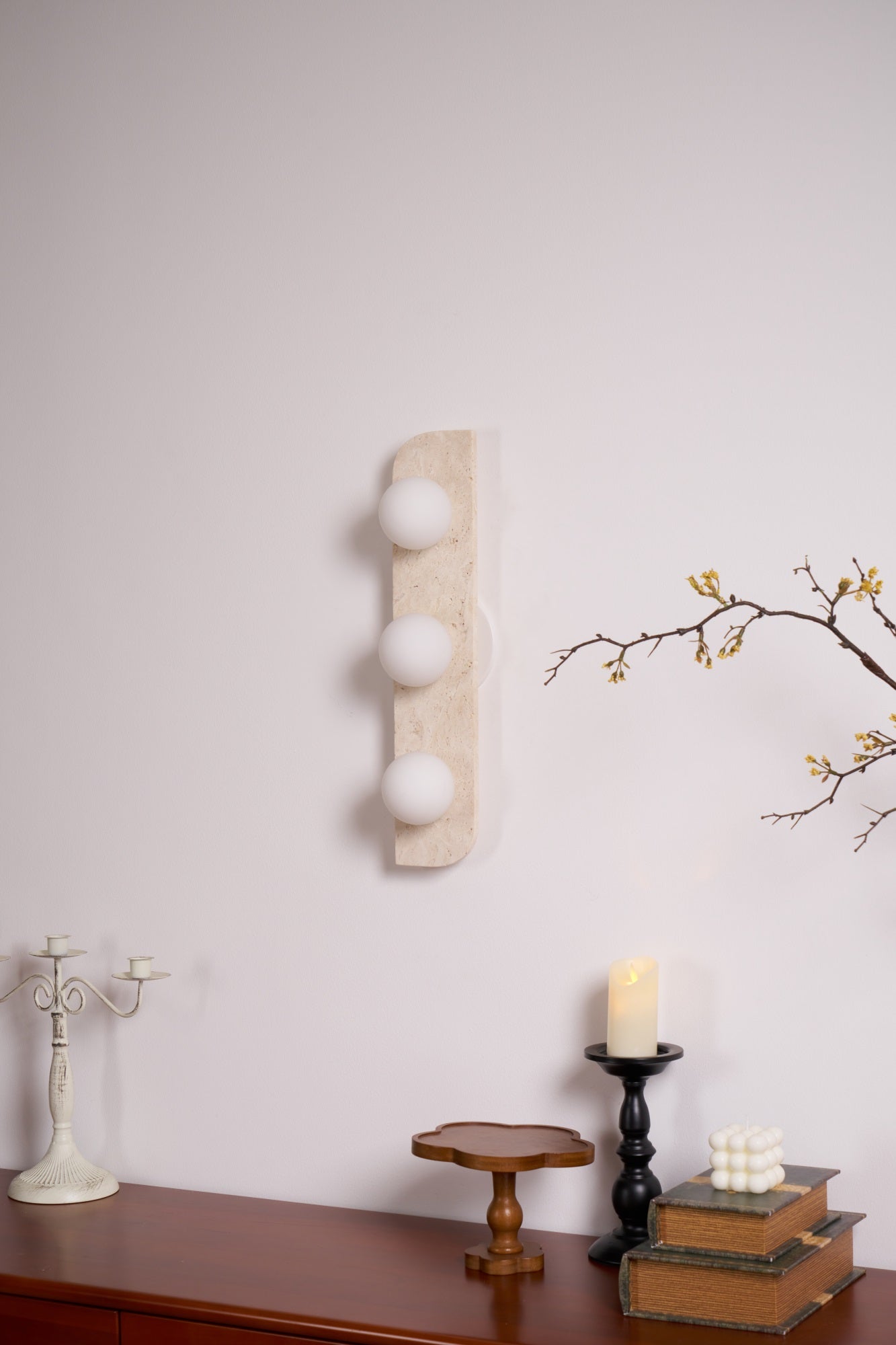 Serearia Minimalist Travertine Plug-In Wall Light