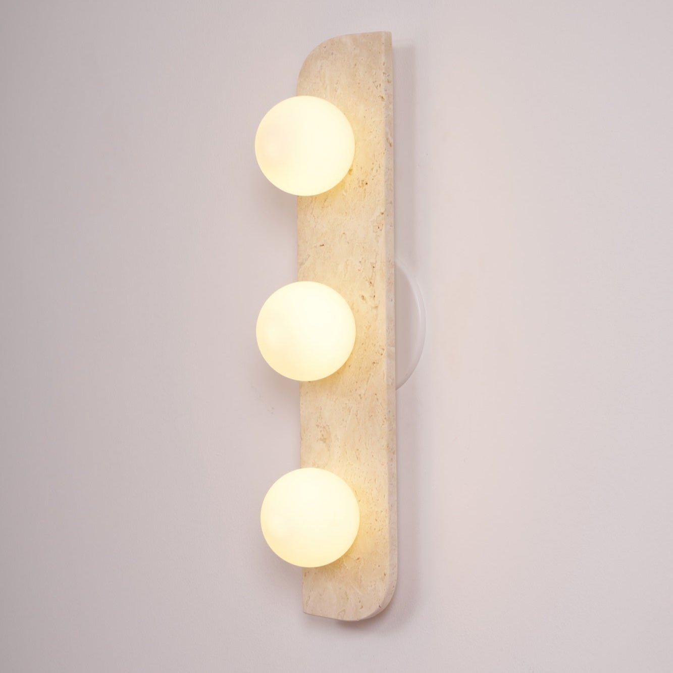 Serearia Minimalist Travertine Plug-In Wall Light