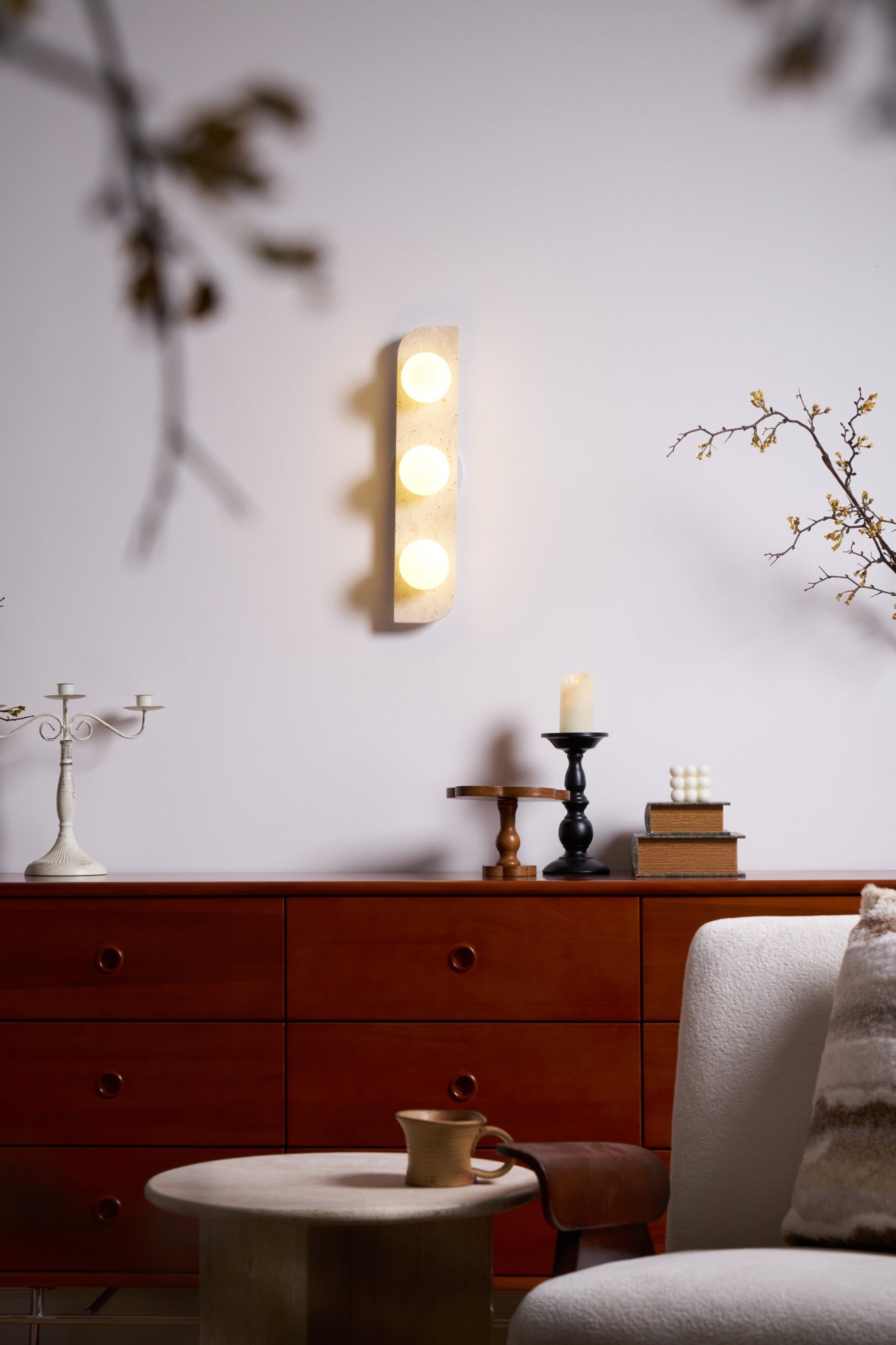 Serearia Minimalist Travertine Plug-In Wall Light