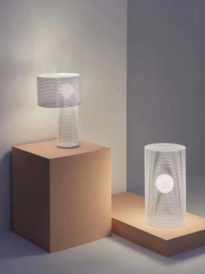 Ilsolyra Table Lamp