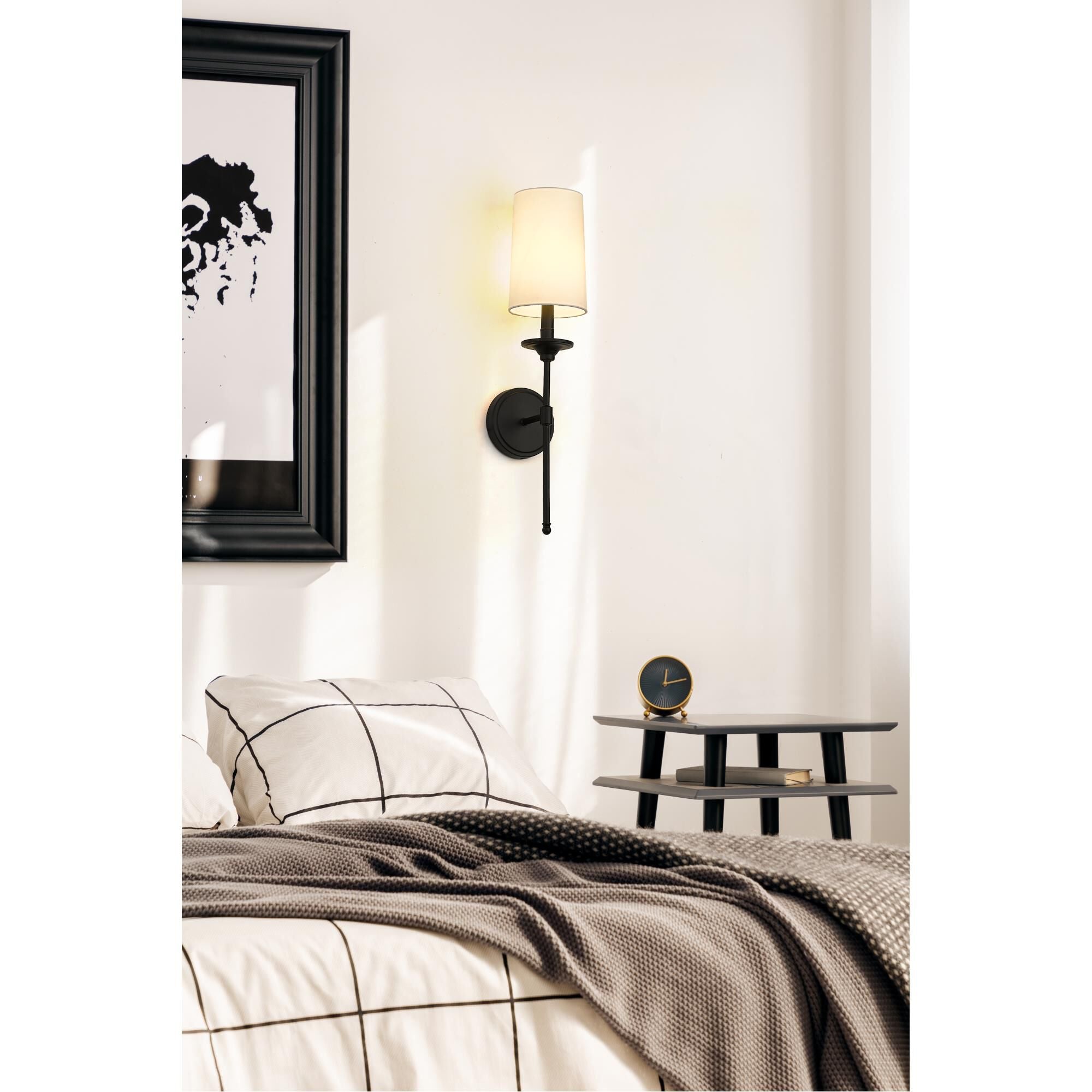 Elaisine Wall Lamp