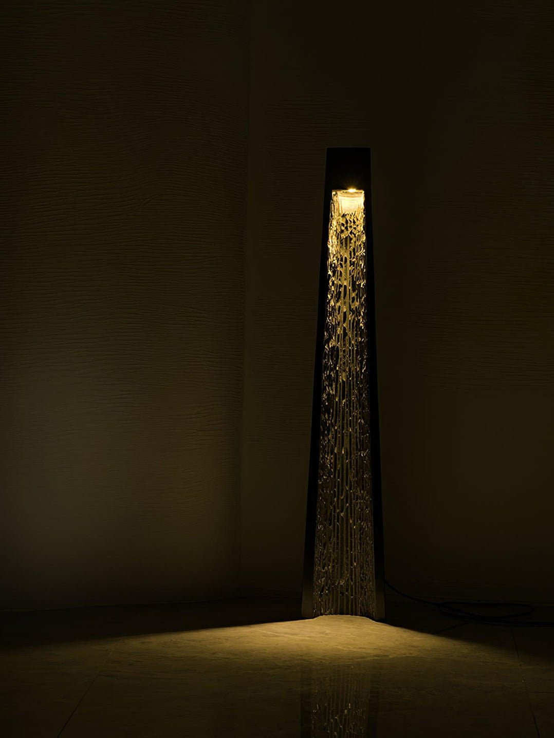 Lave Marble Floor Lamp