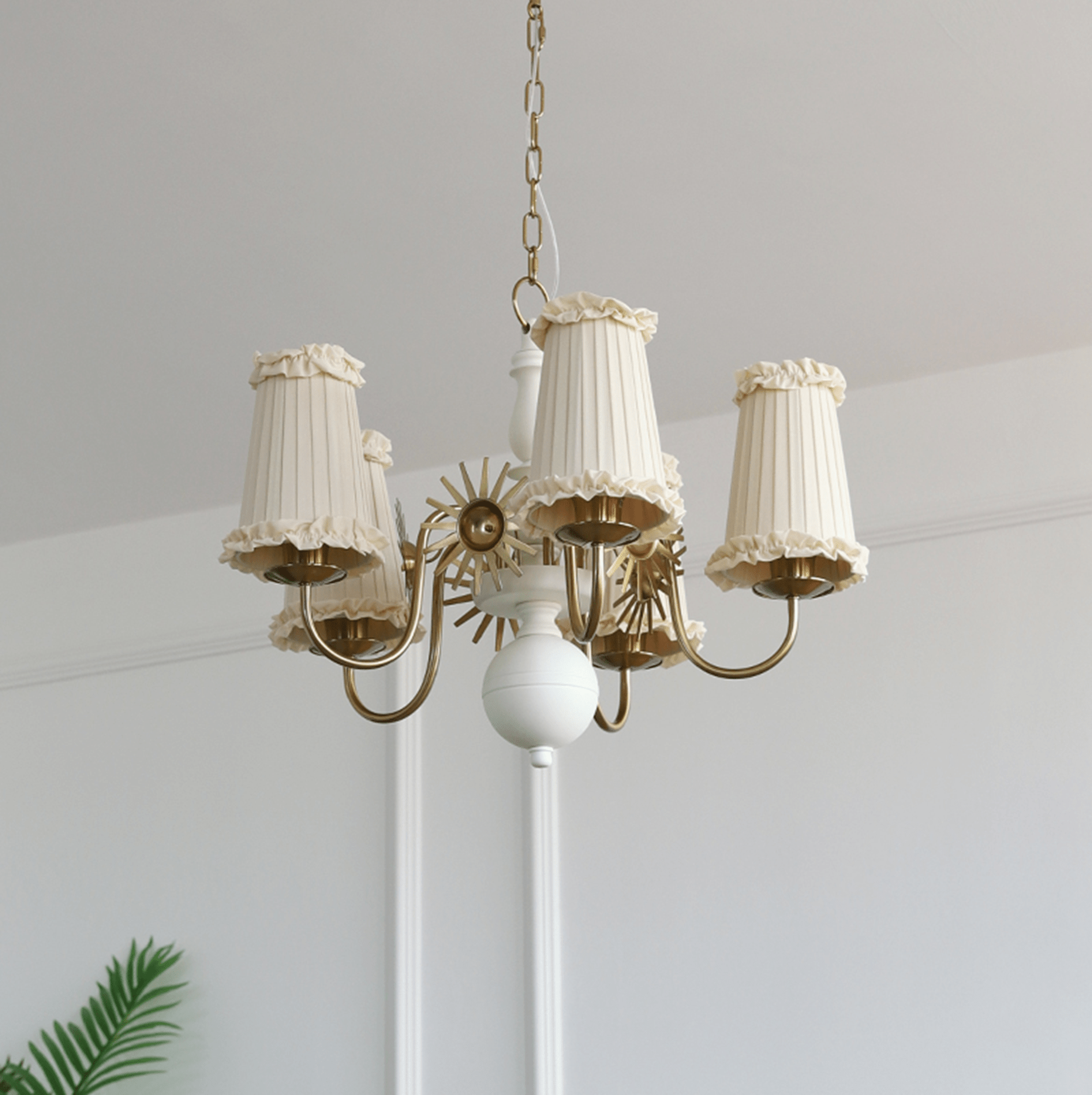 Renivena Chandelier
