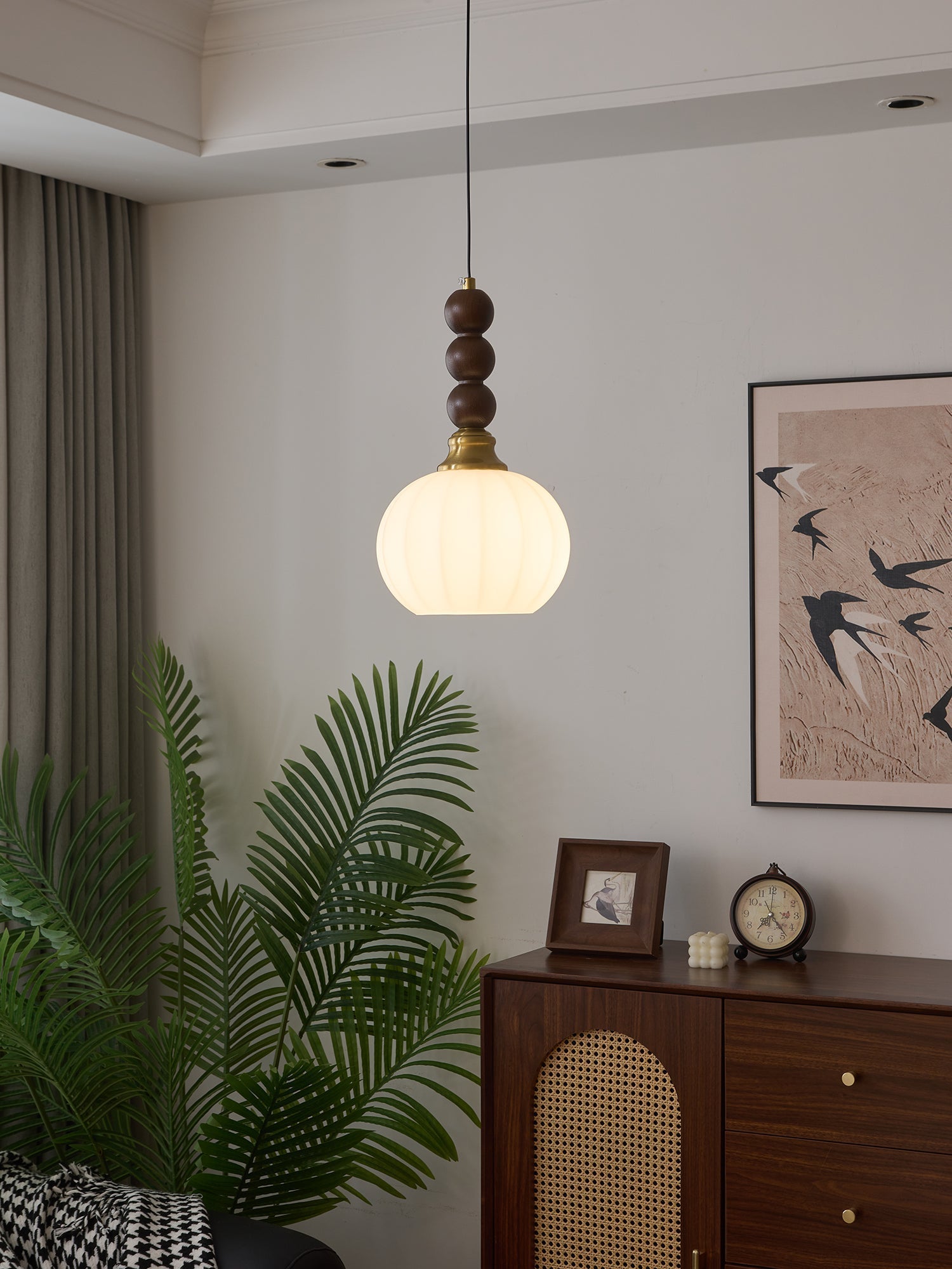 Vothaila Traditional Elegance Vintage Glass Wood Pendant Light