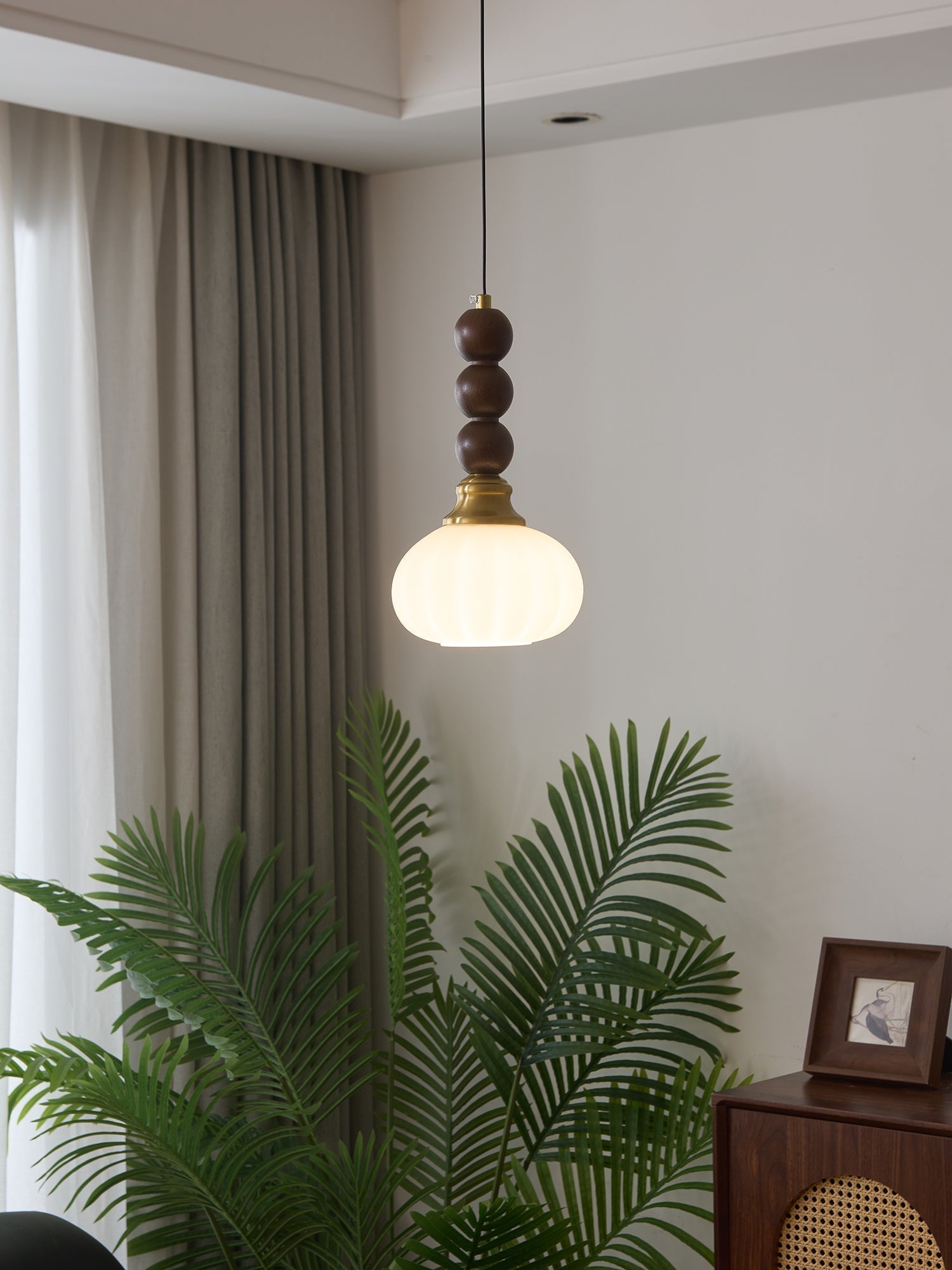 Vothaila Traditional Elegance Vintage Glass Wood Pendant Light