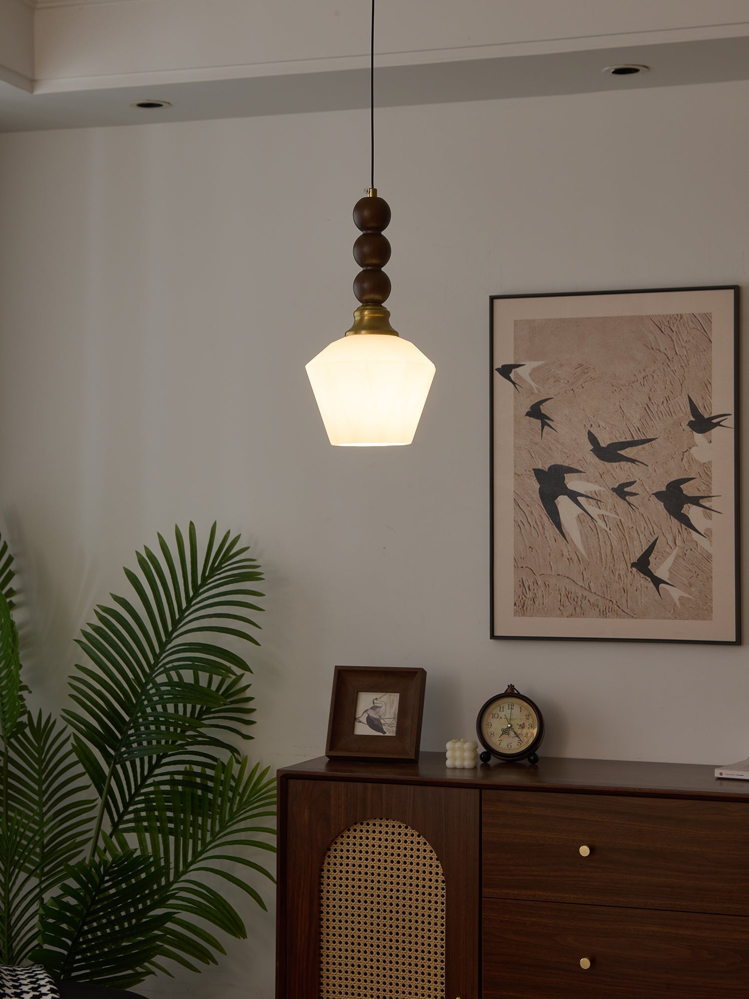 Vothaila Traditional Elegance Vintage Glass Wood Pendant Light