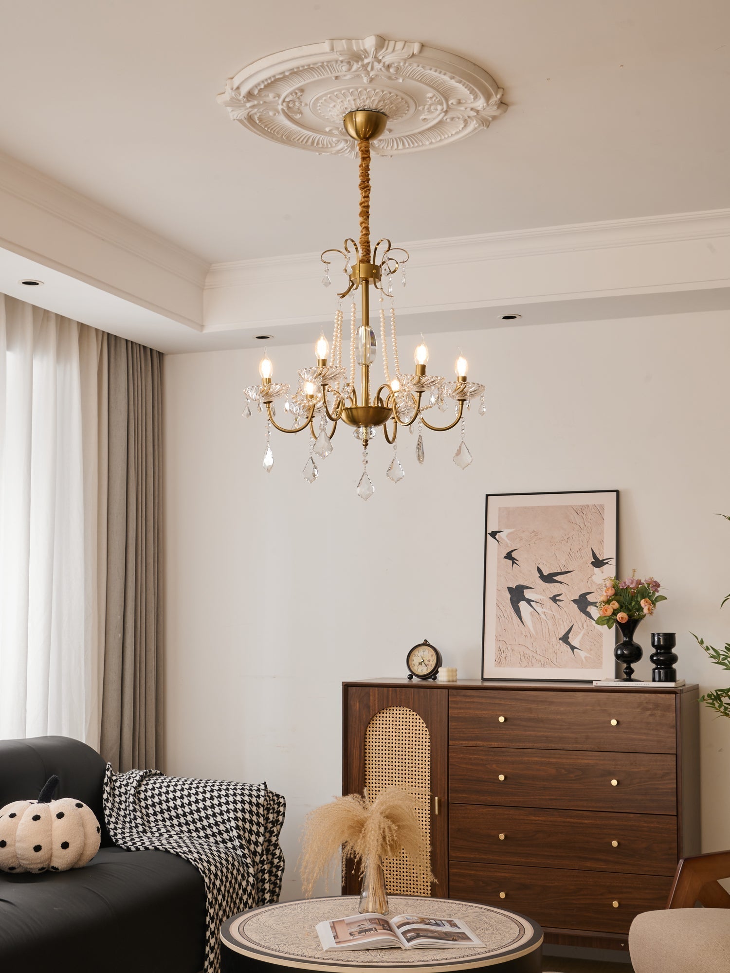 Evaria Traditional Luxury Crystal Pearl Chandelier
