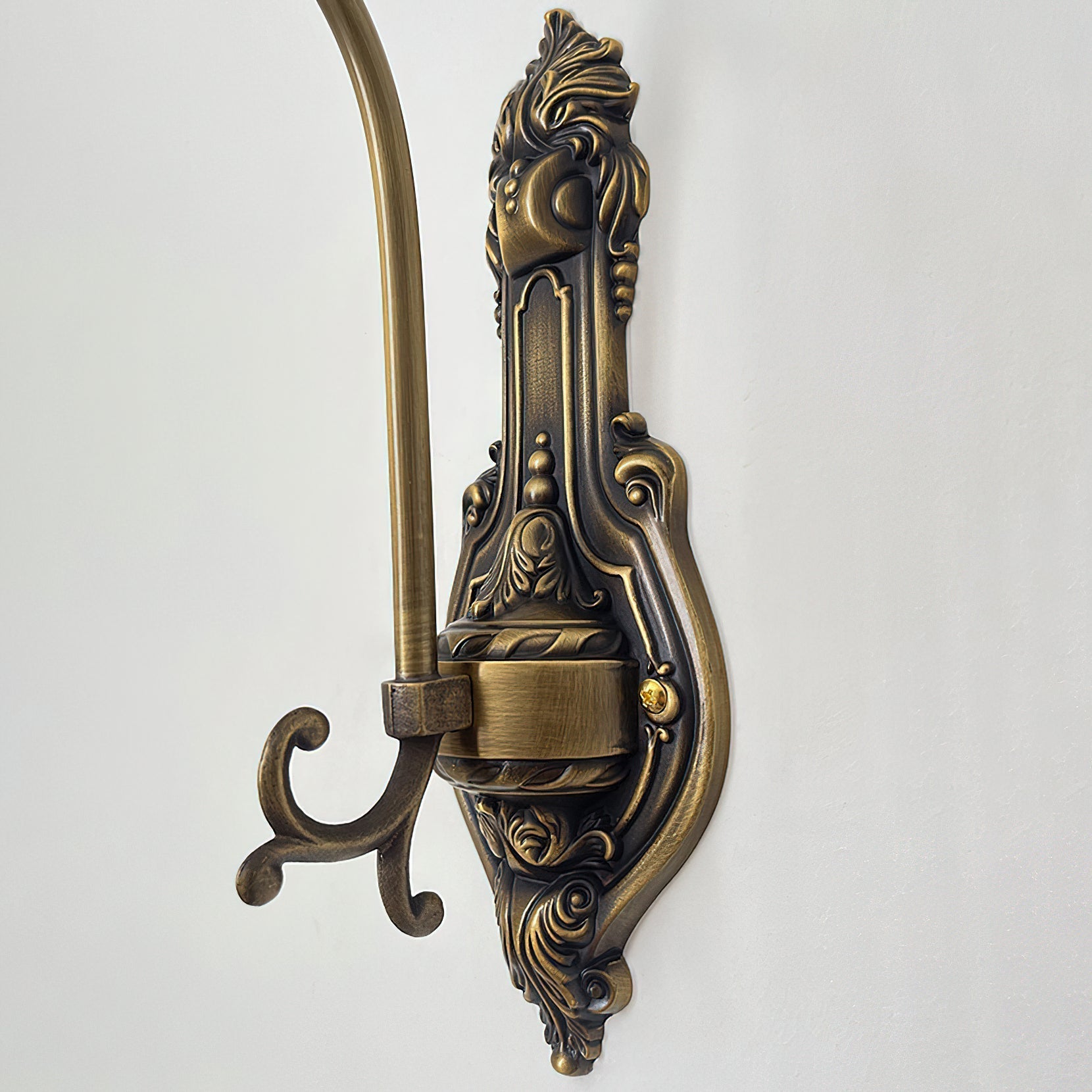 Elaararia Sconce