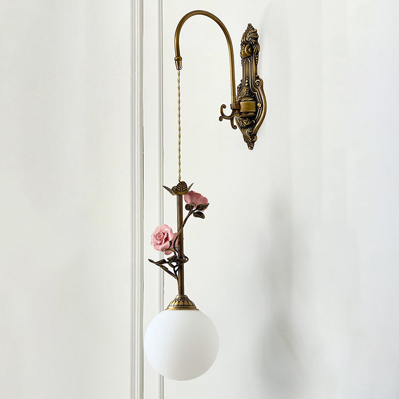 Elaararia Sconce