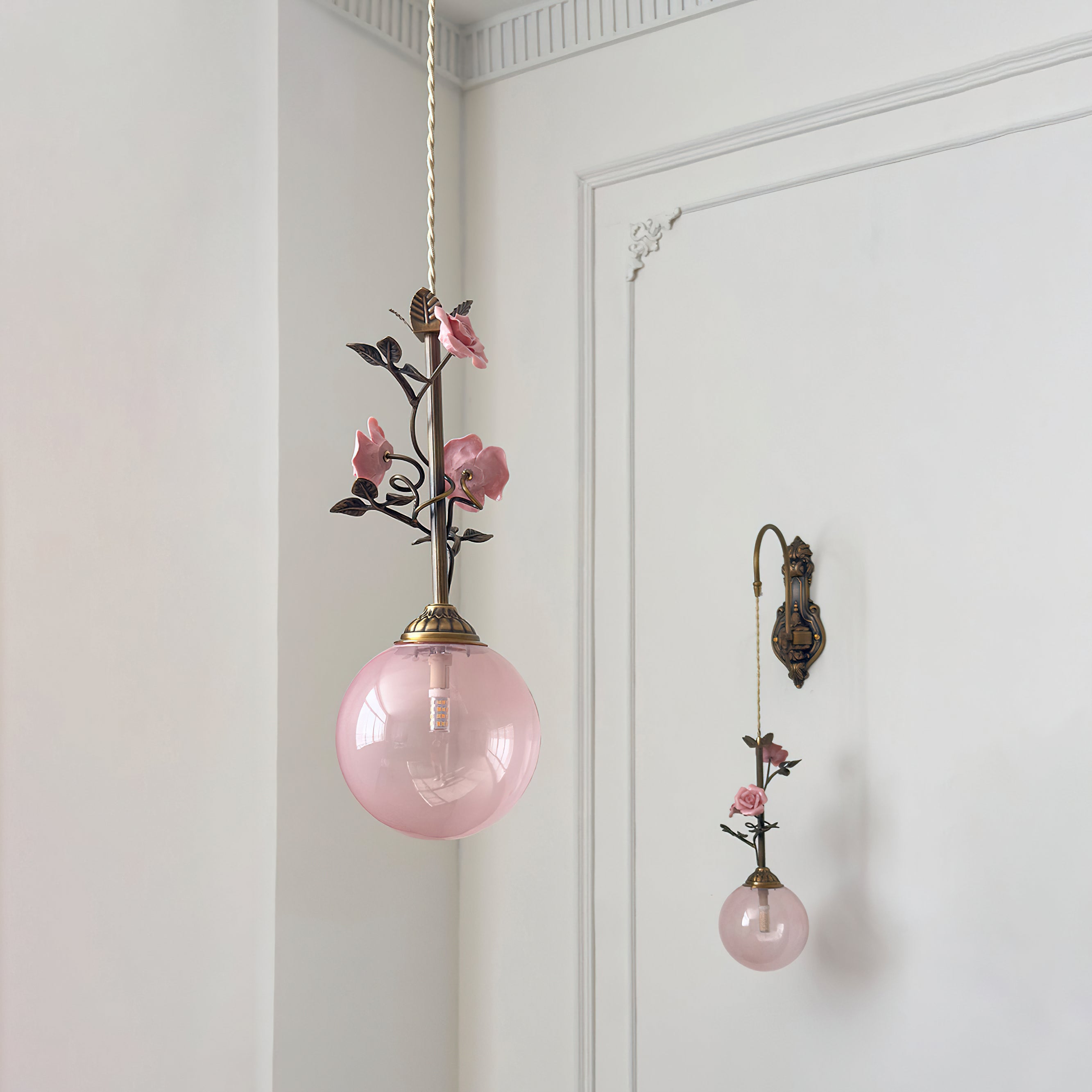 Elaararia Sconce